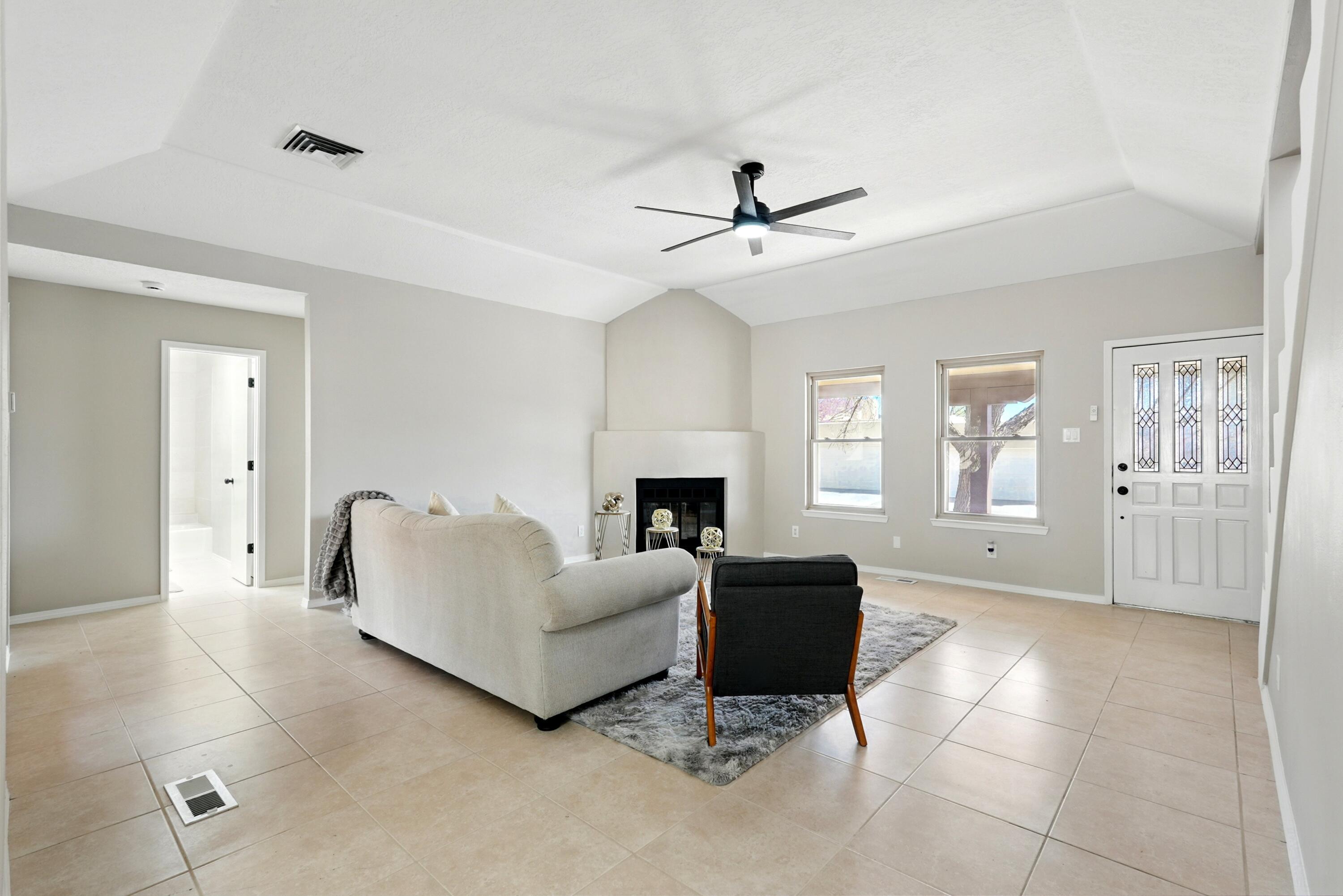 60 PHEASANT HILL Drive NE