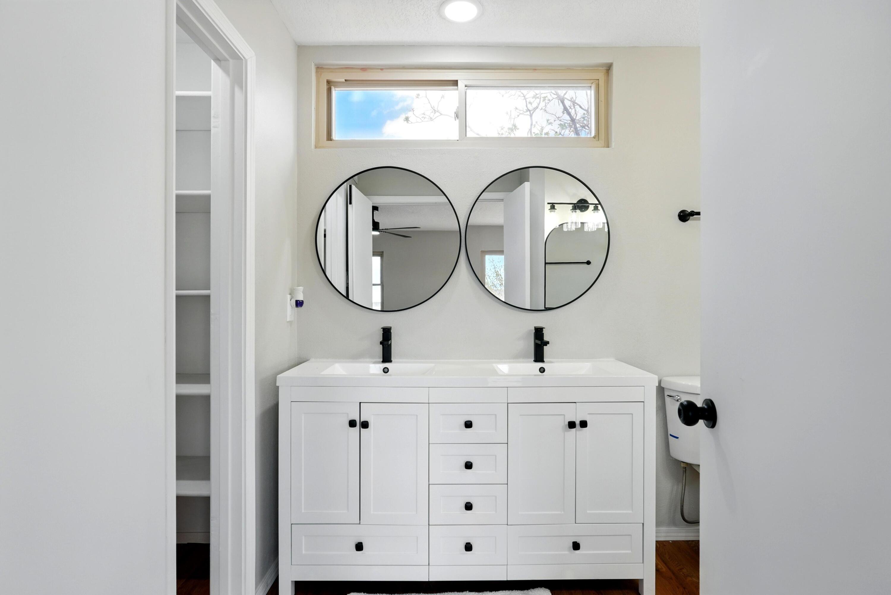 60 PHEASANT HILL Drive NE