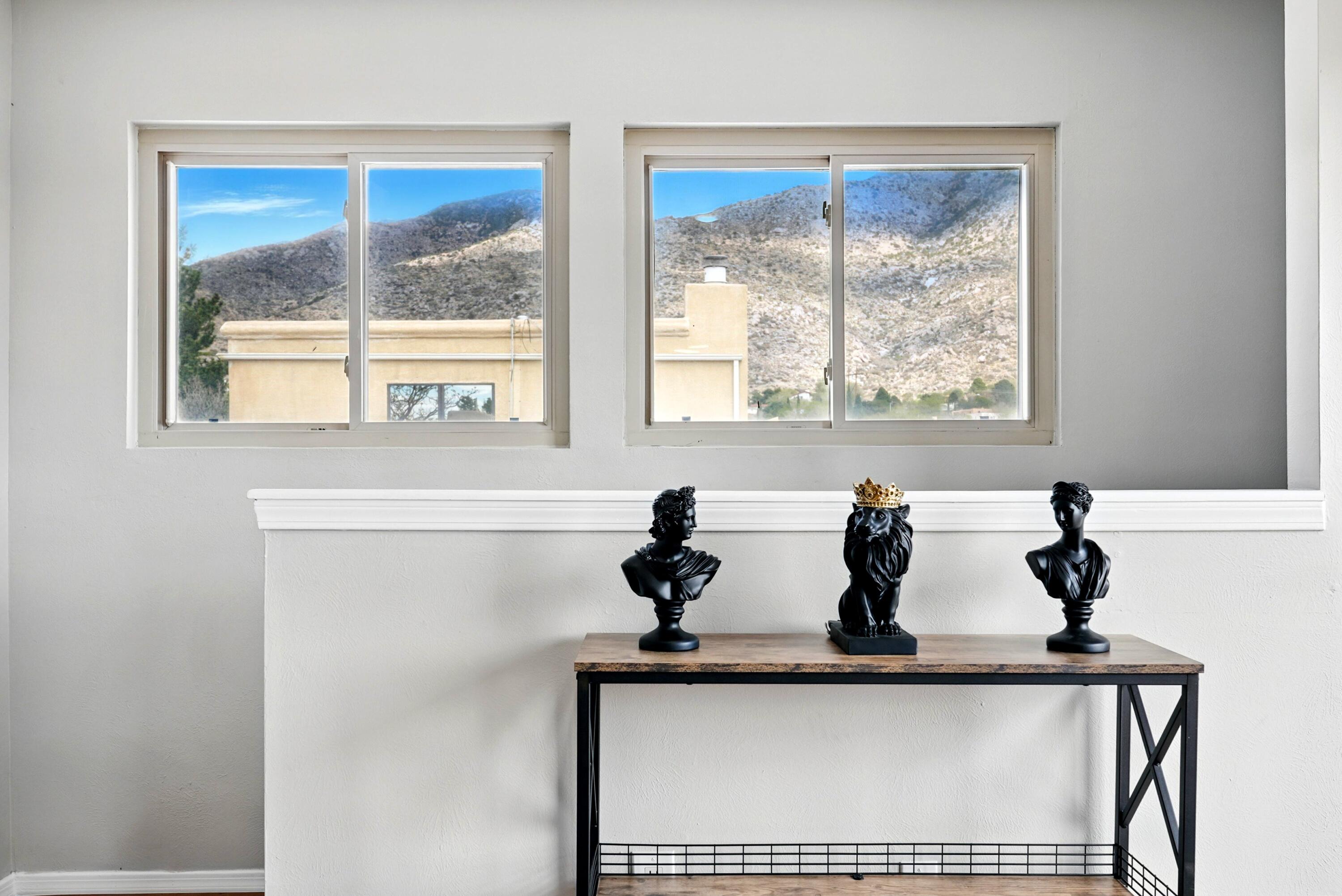 60 PHEASANT HILL Drive NE