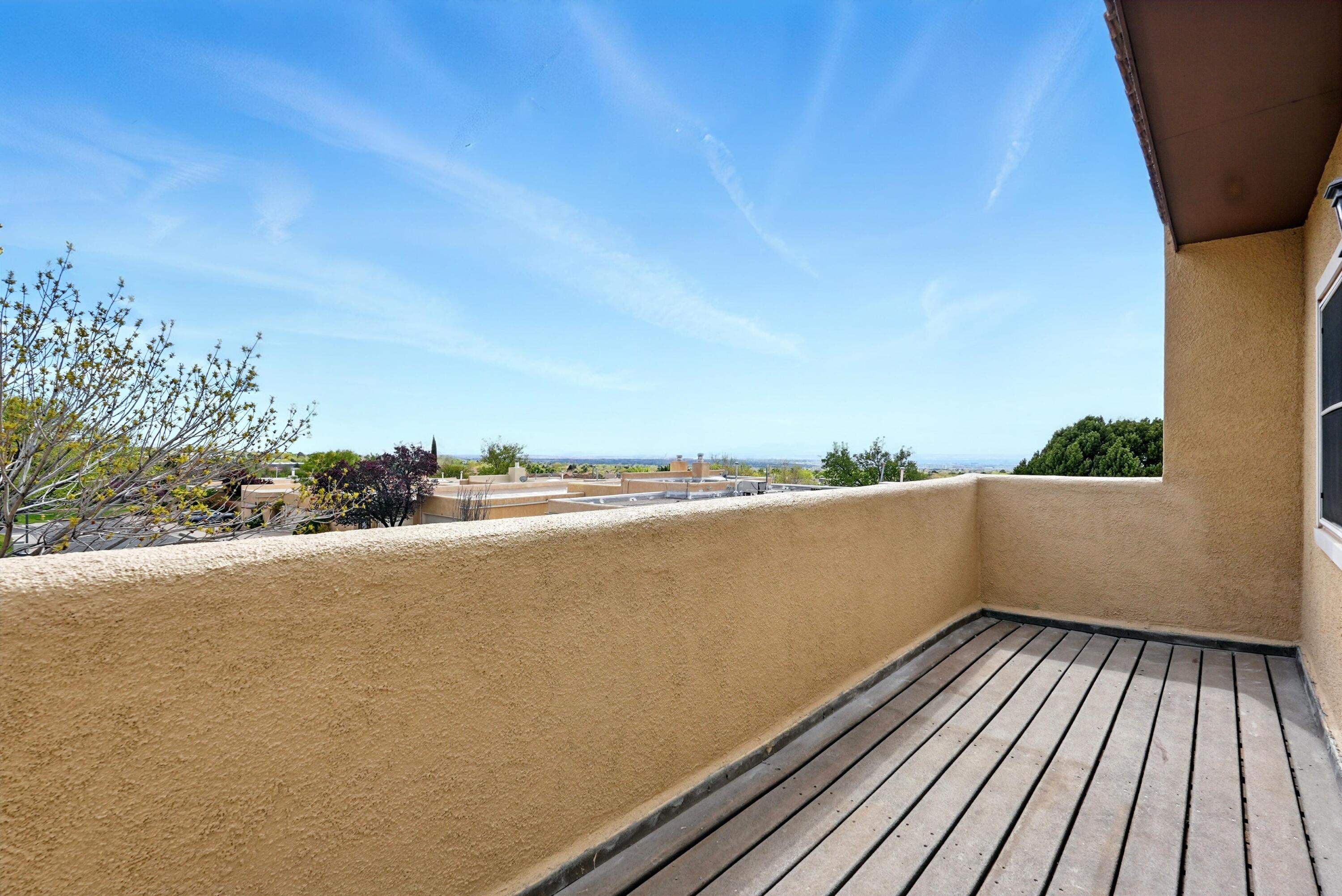 60 PHEASANT HILL Drive NE