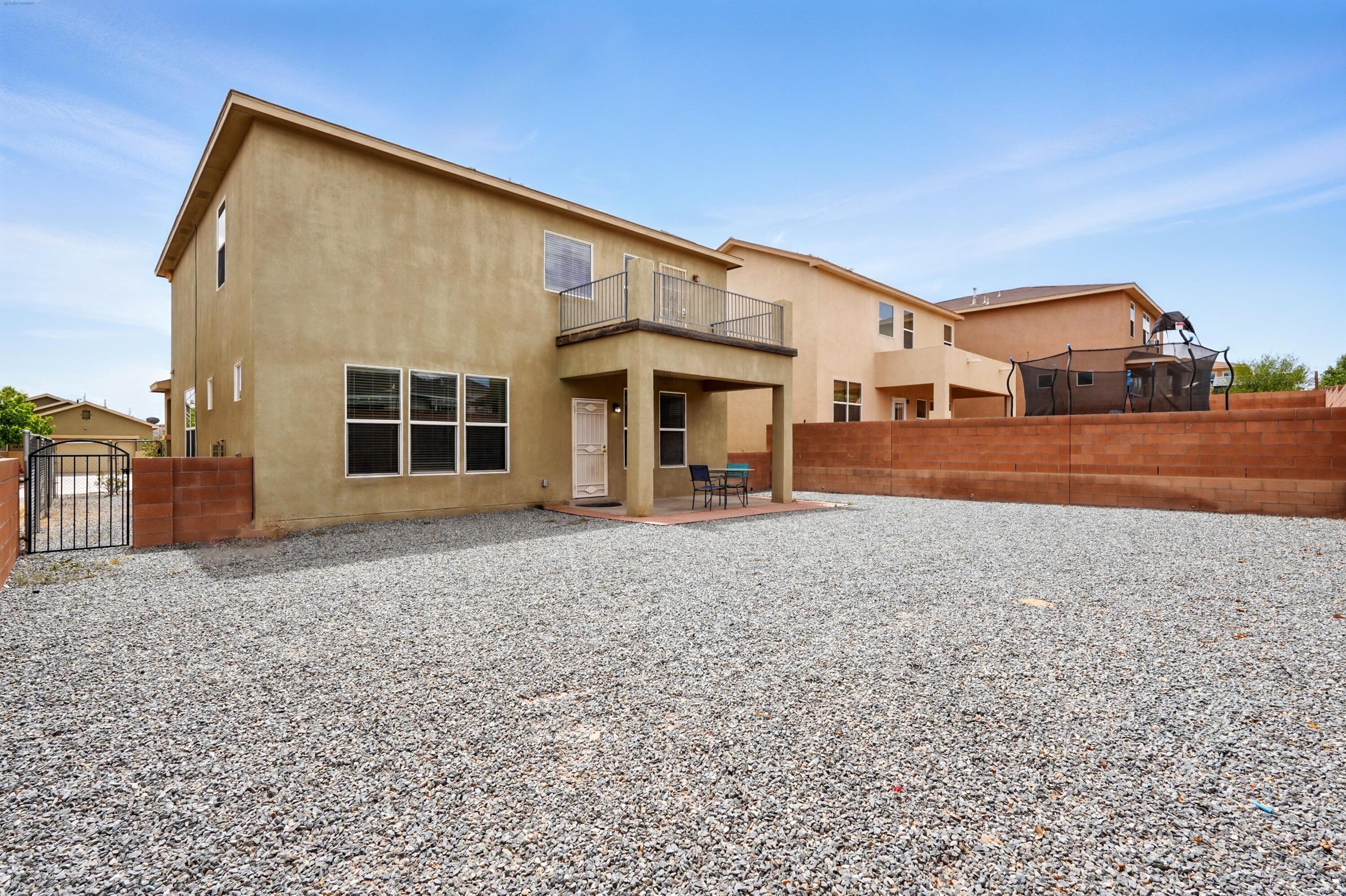 3615 BUCKSKIN Loop NE