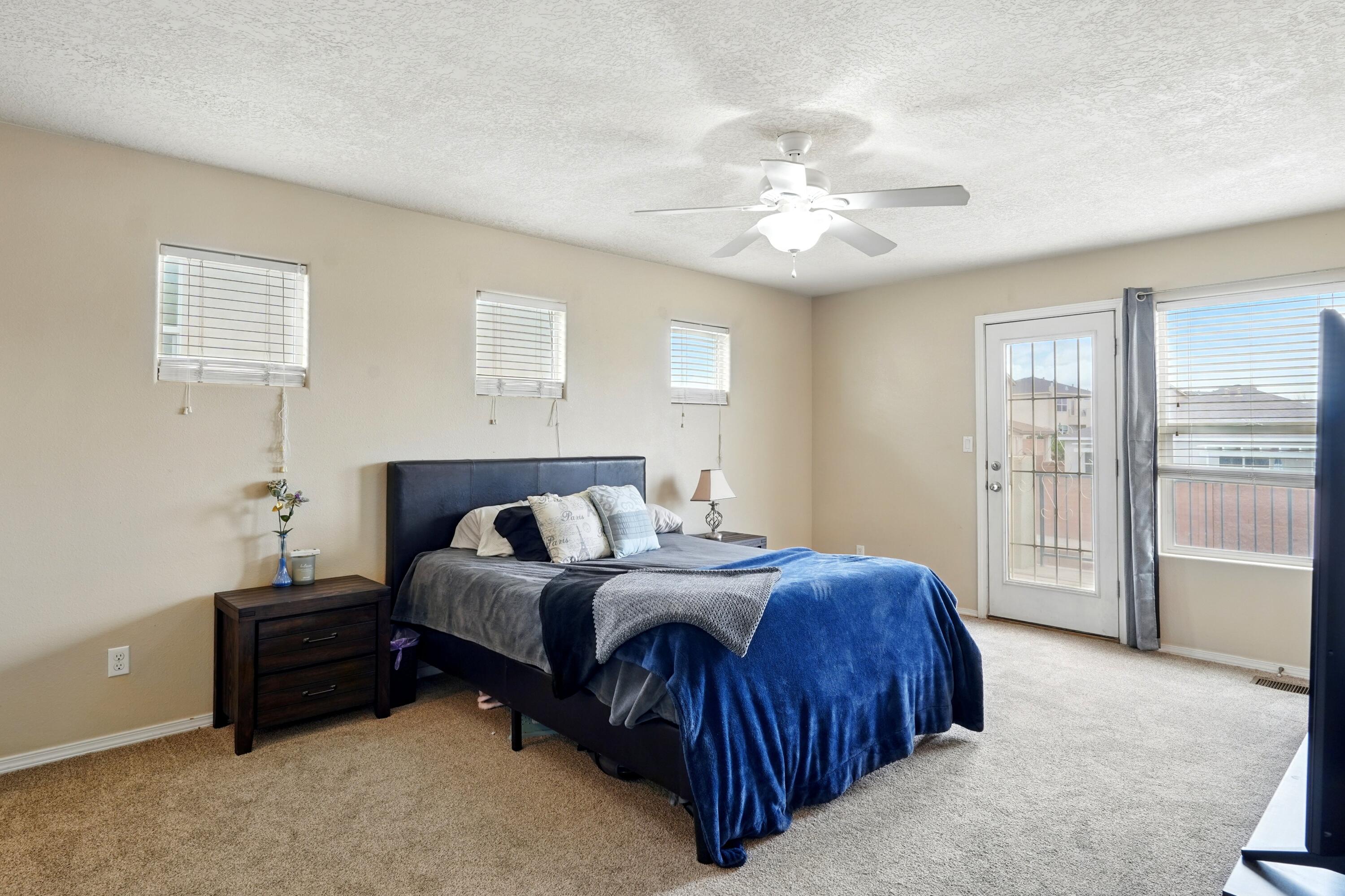 3615 BUCKSKIN Loop NE