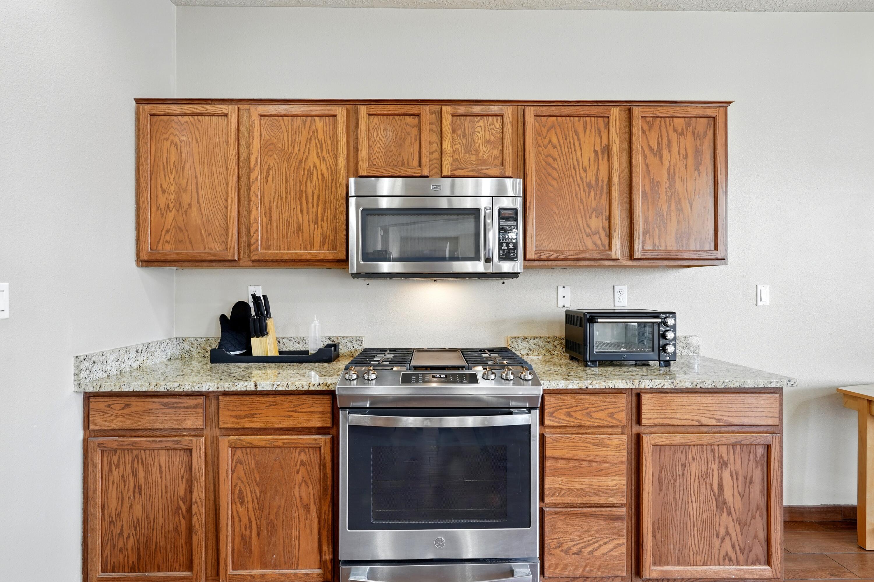 3615 BUCKSKIN Loop NE