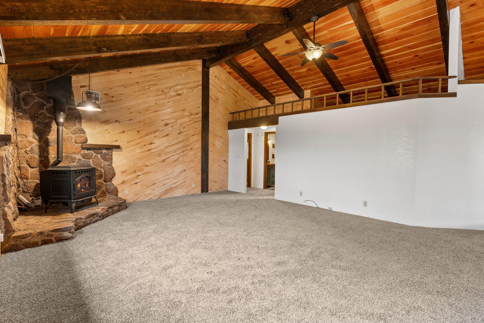 515 HAYSTACK Place