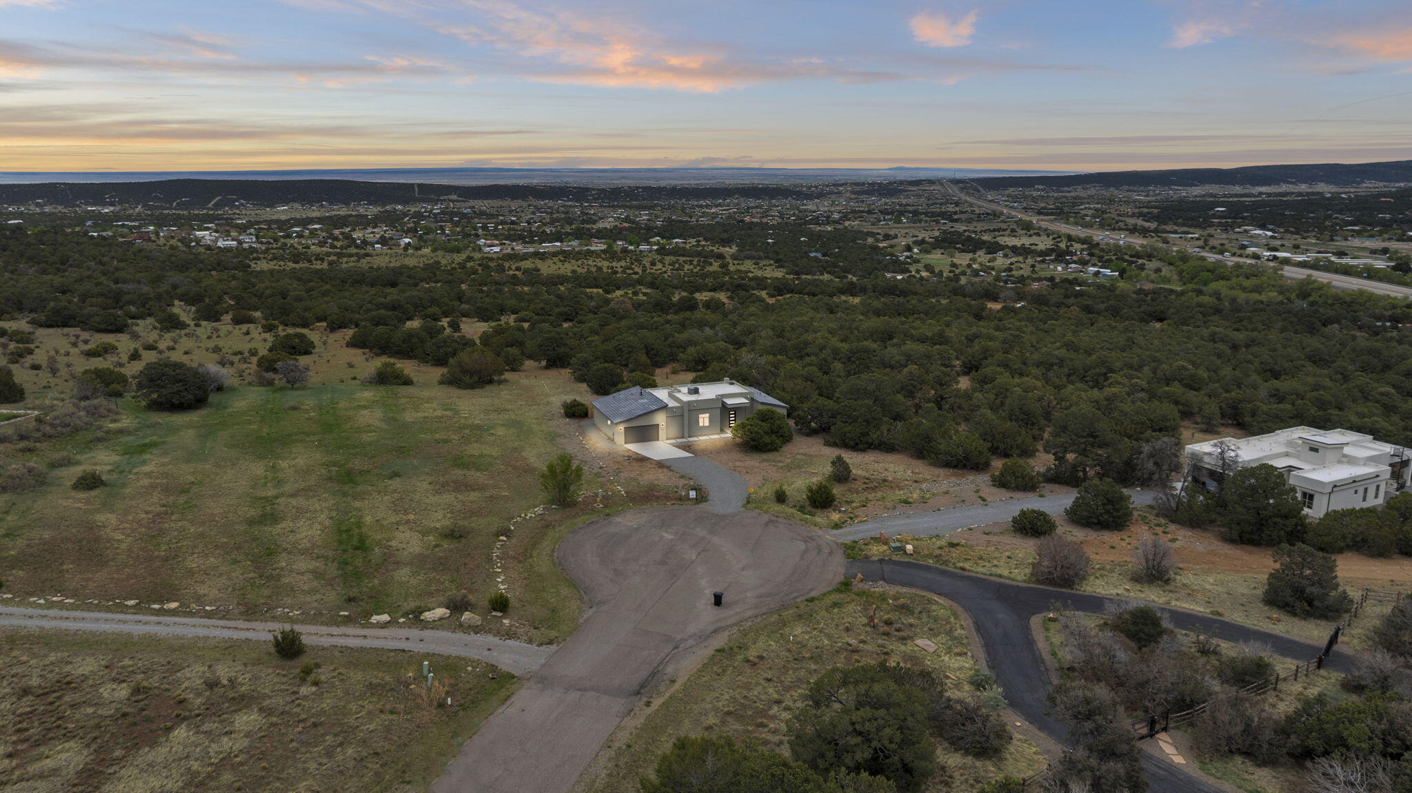 15 Meadowland Court