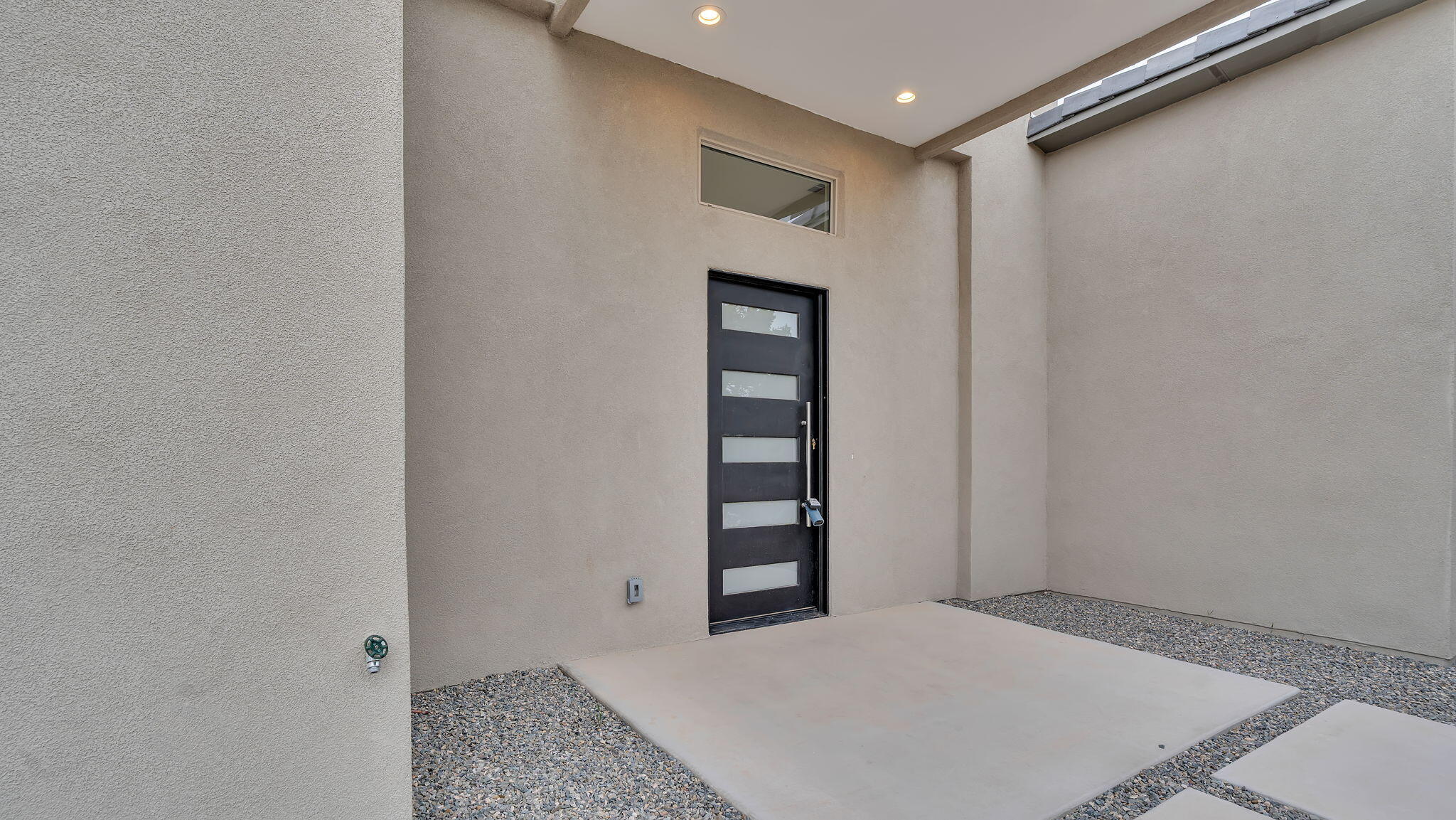 15 Meadowland Court
