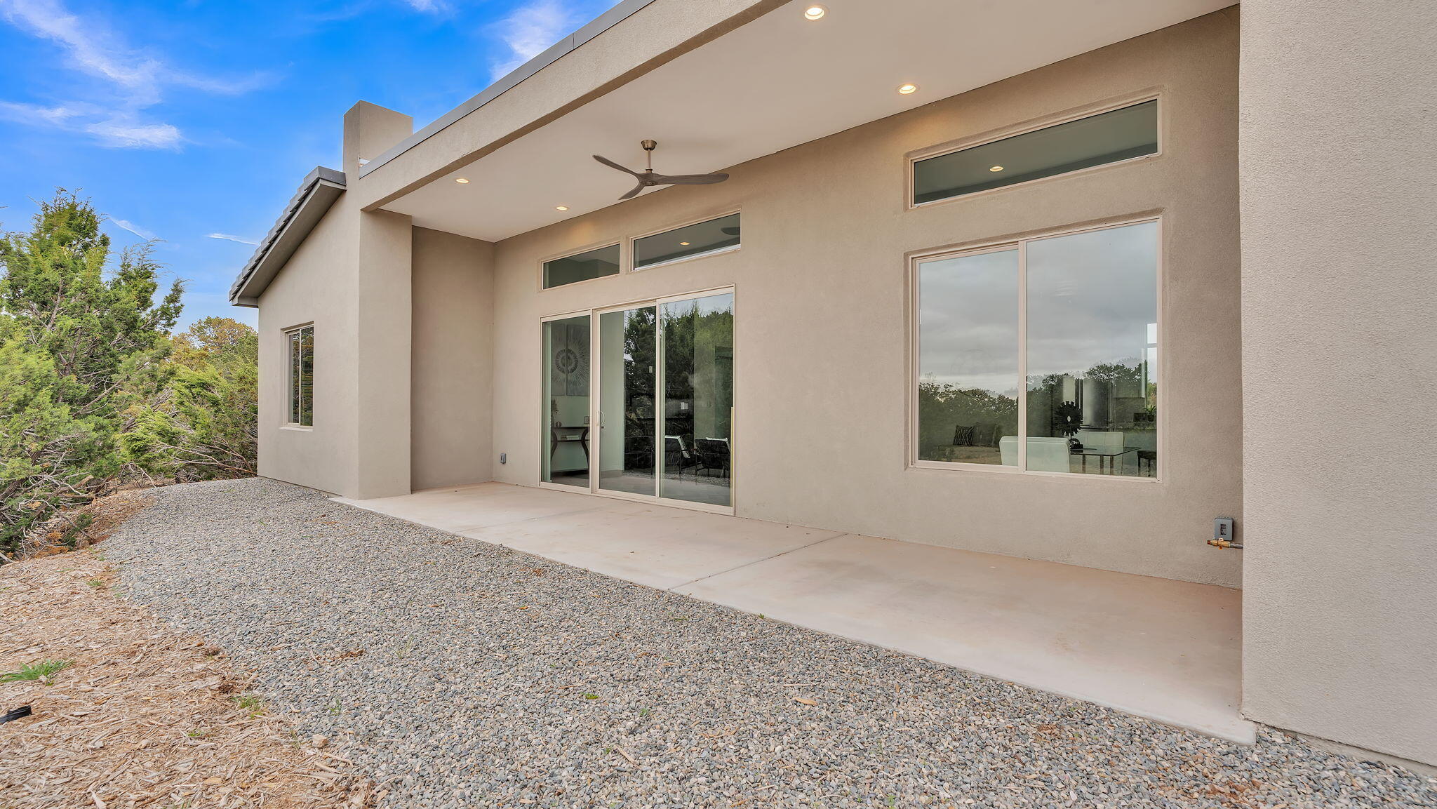 15 Meadowland Court