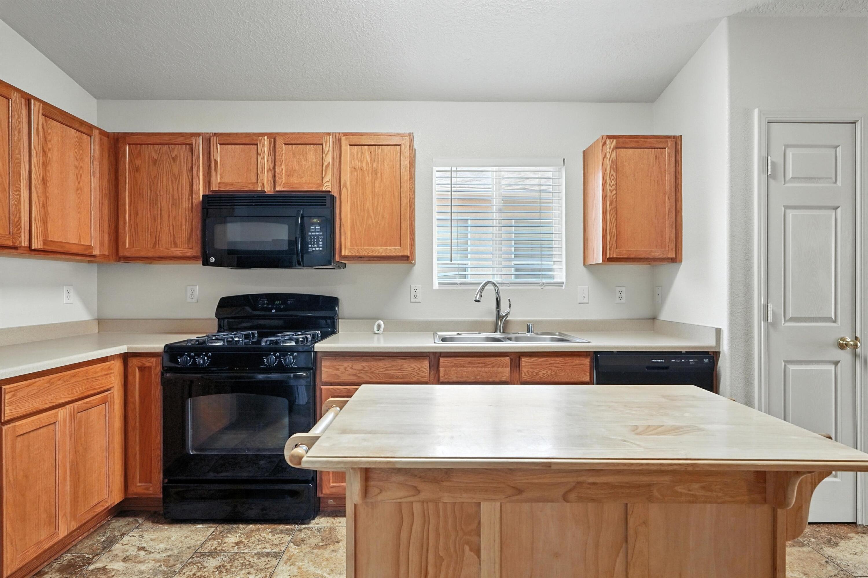 3772 HAVASU FALLS Street NE