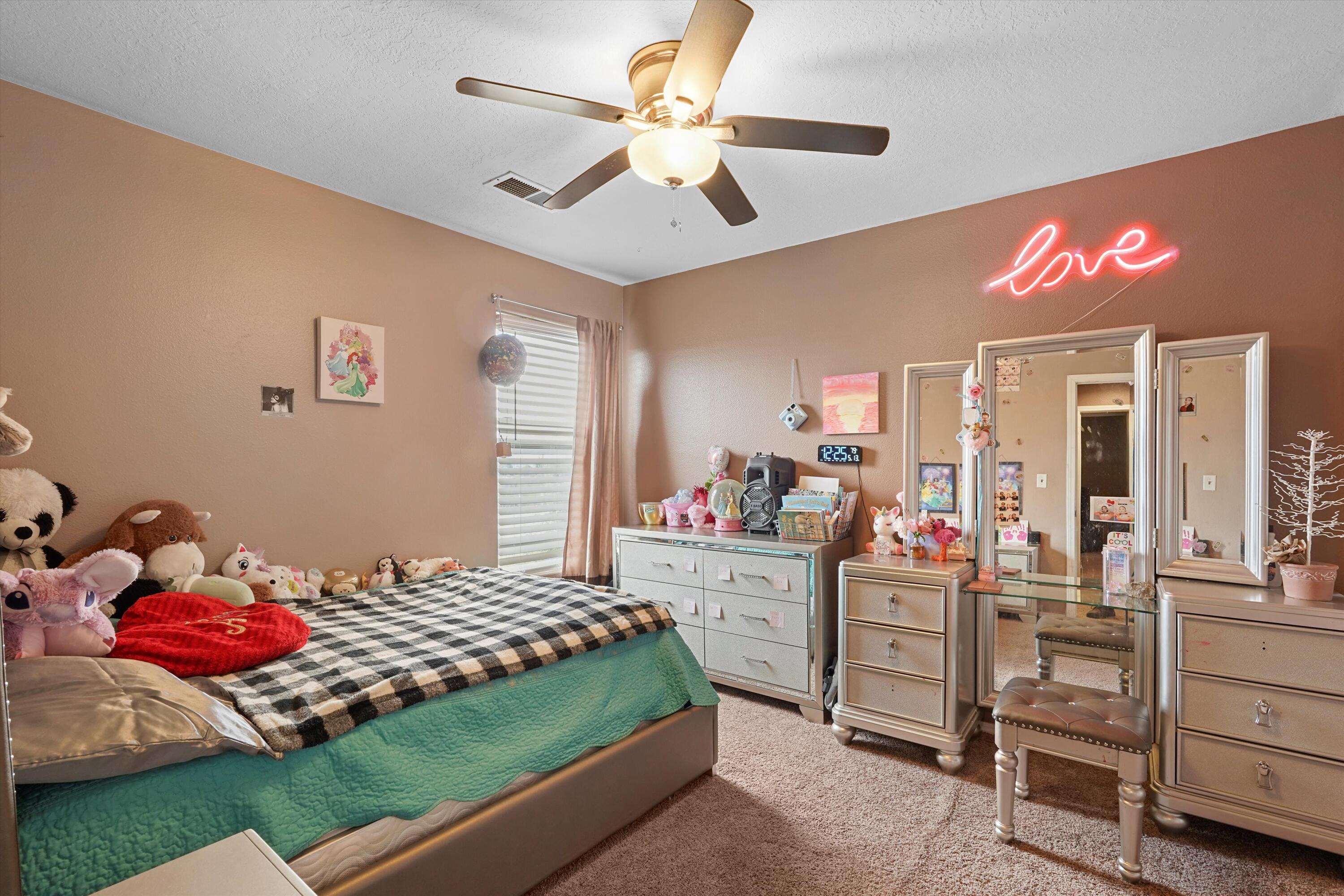 656 COTTONTAIL Street SW