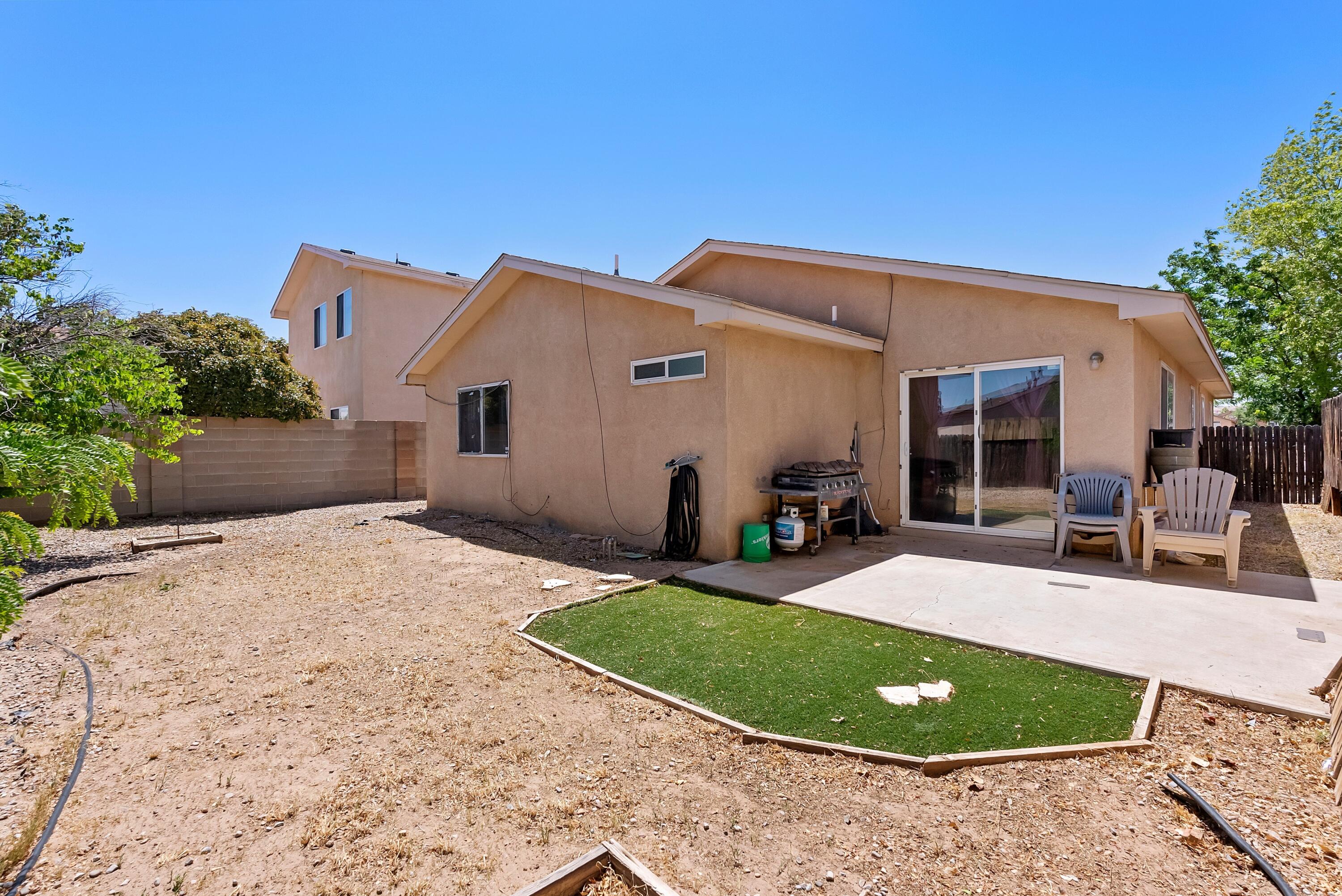 516 HARTMAN Drive SW