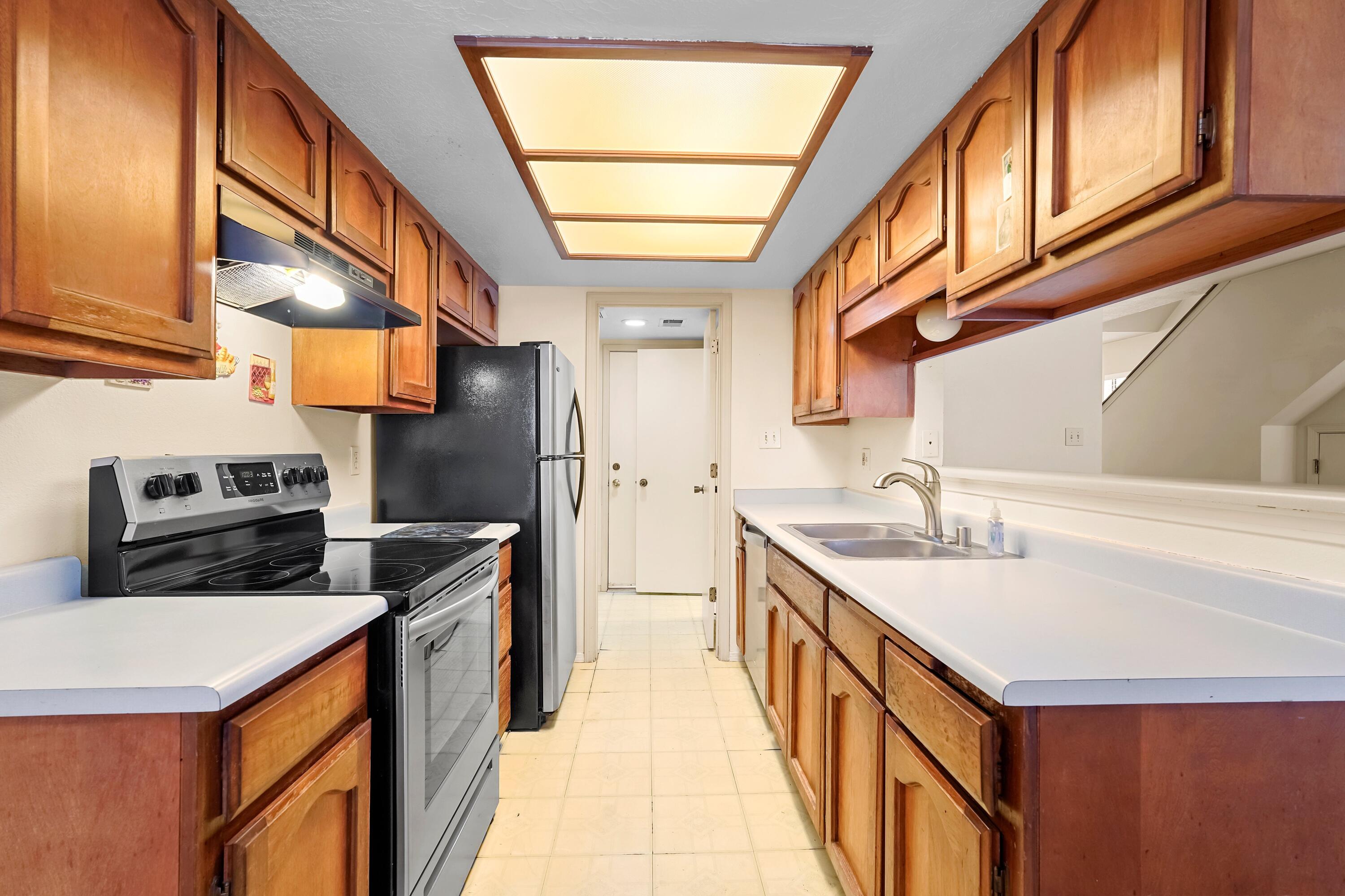 2826 BRIGHT STAR Drive NW