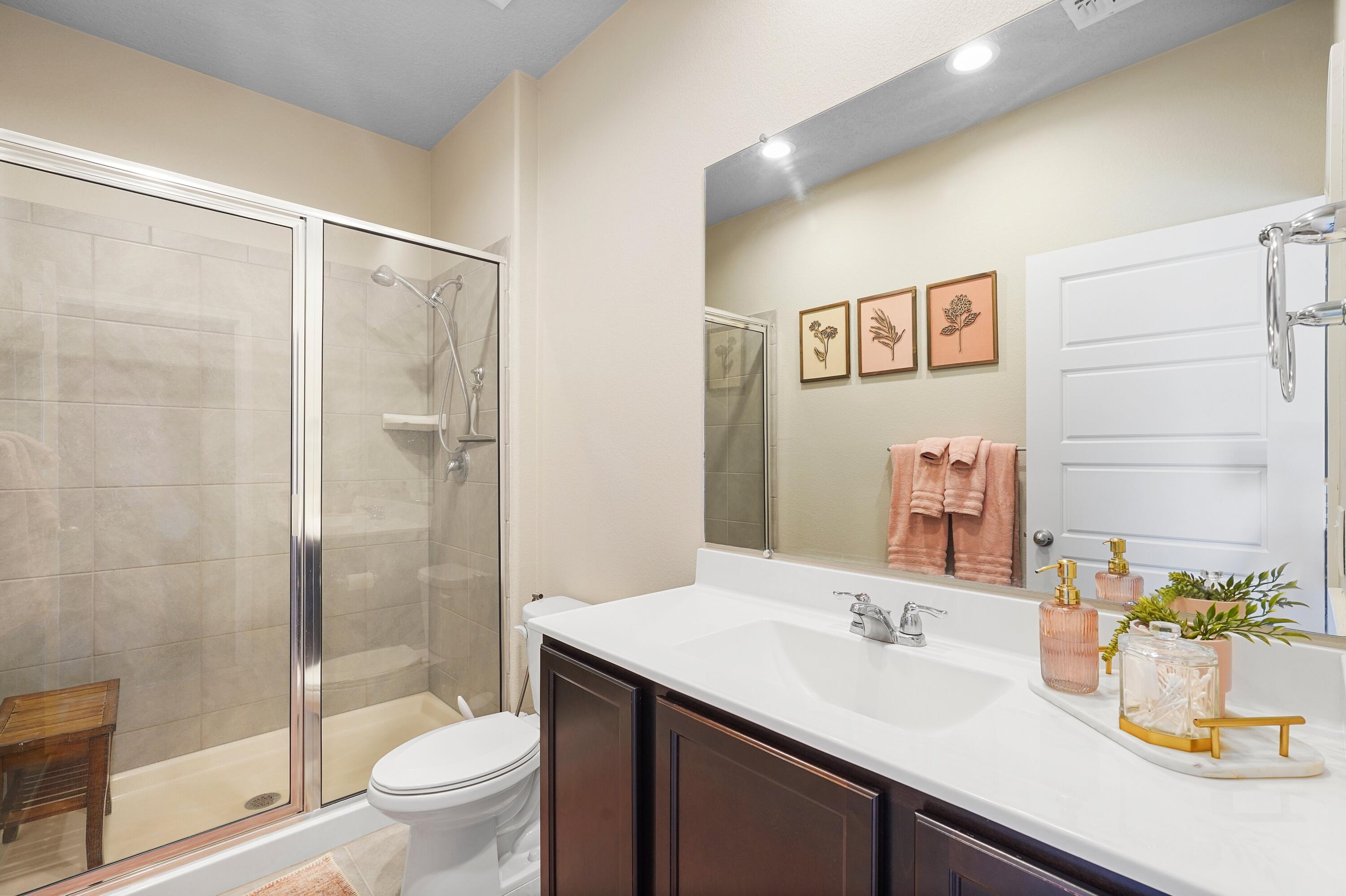 1672 TIERRA VERDE Loop