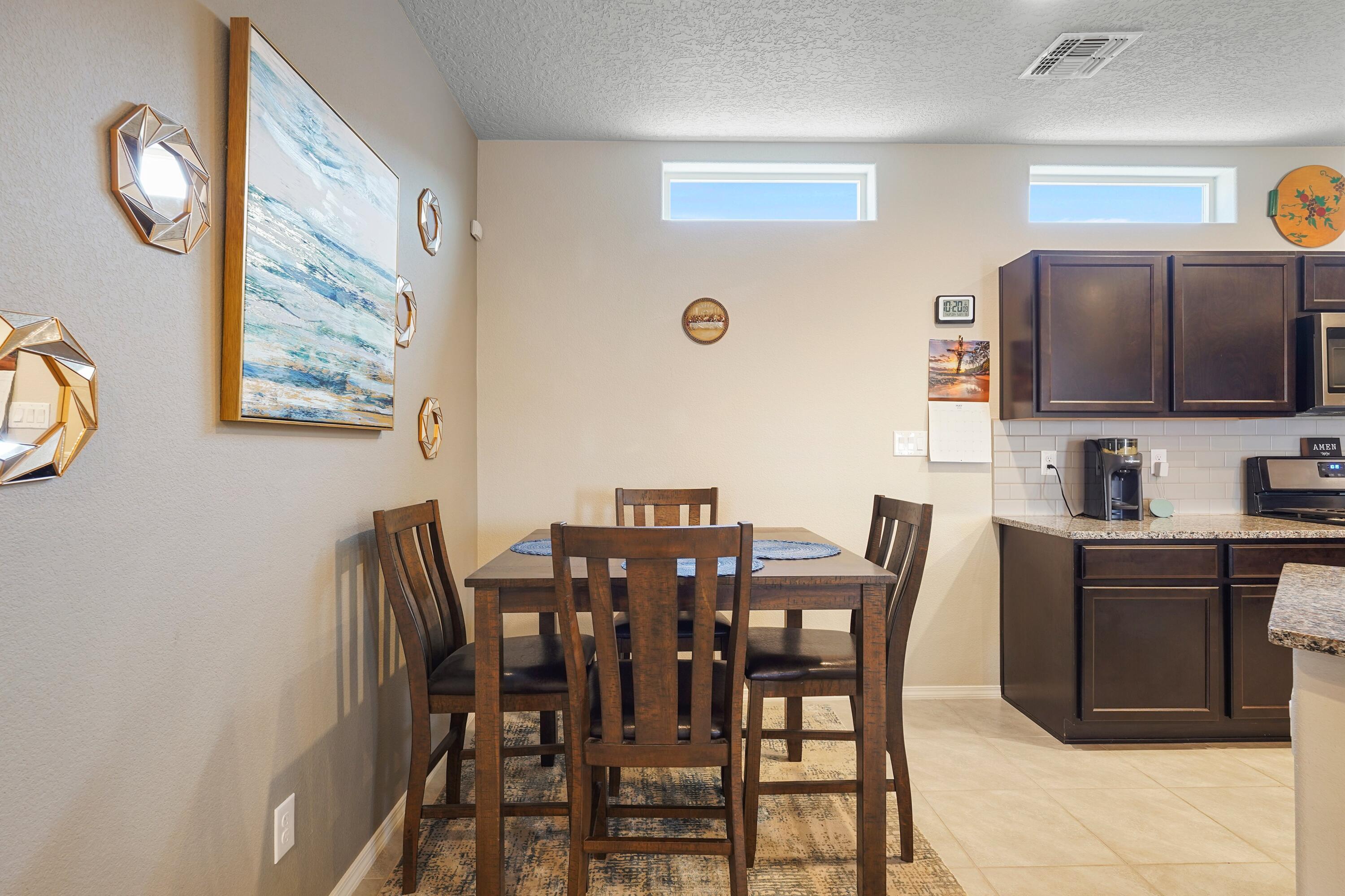 1672 TIERRA VERDE Loop