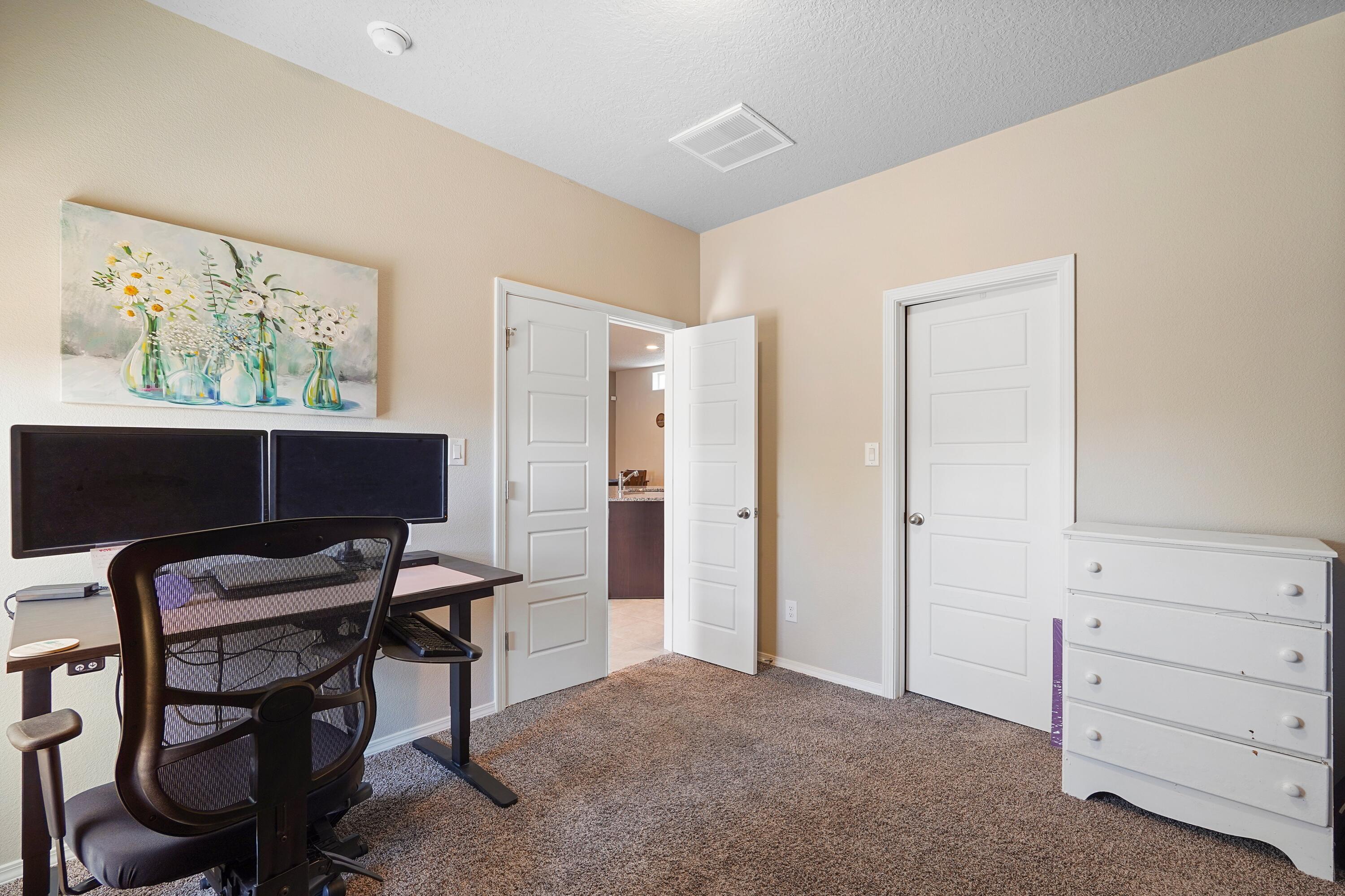 1672 TIERRA VERDE Loop