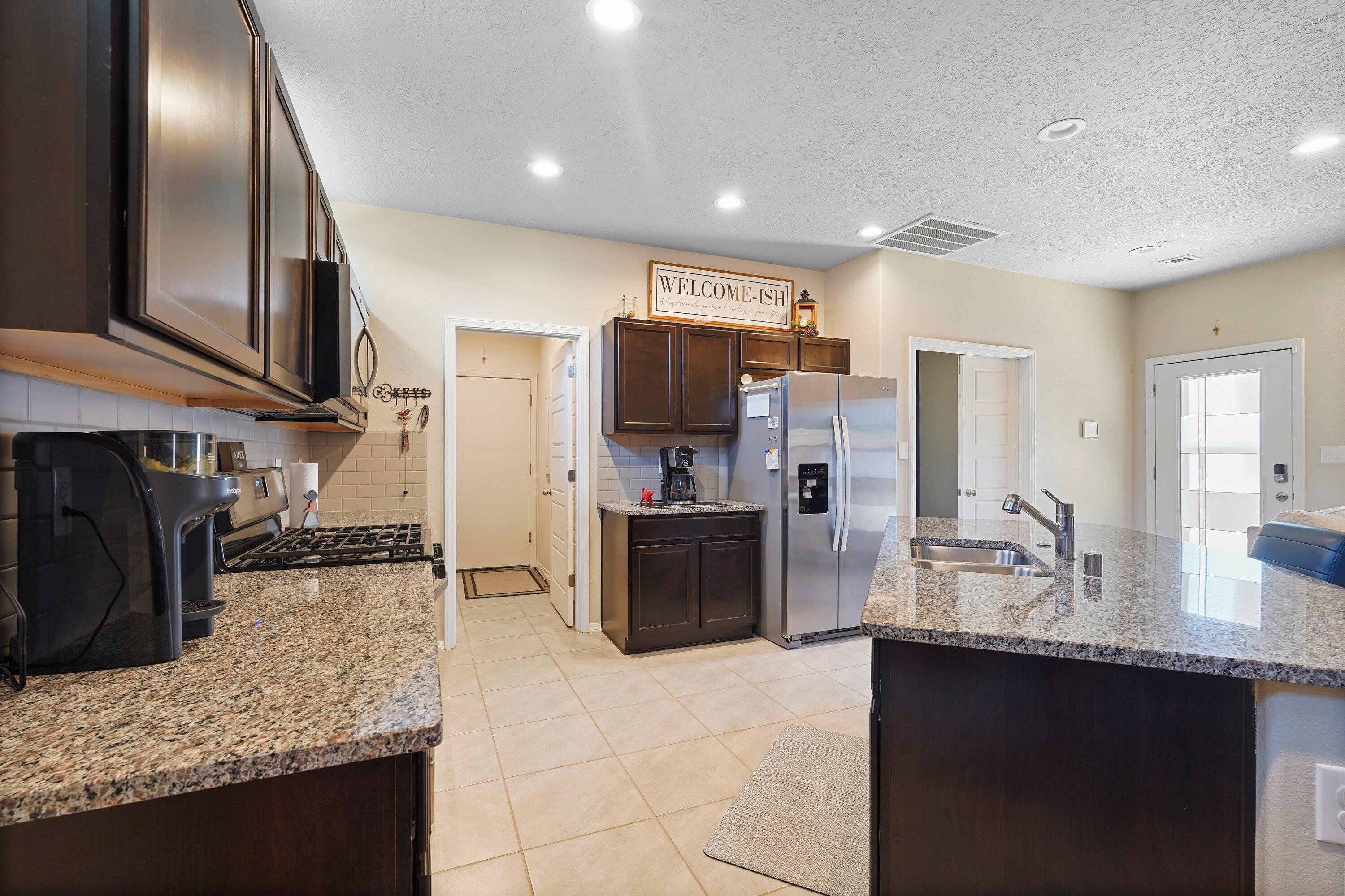 1672 TIERRA VERDE Loop