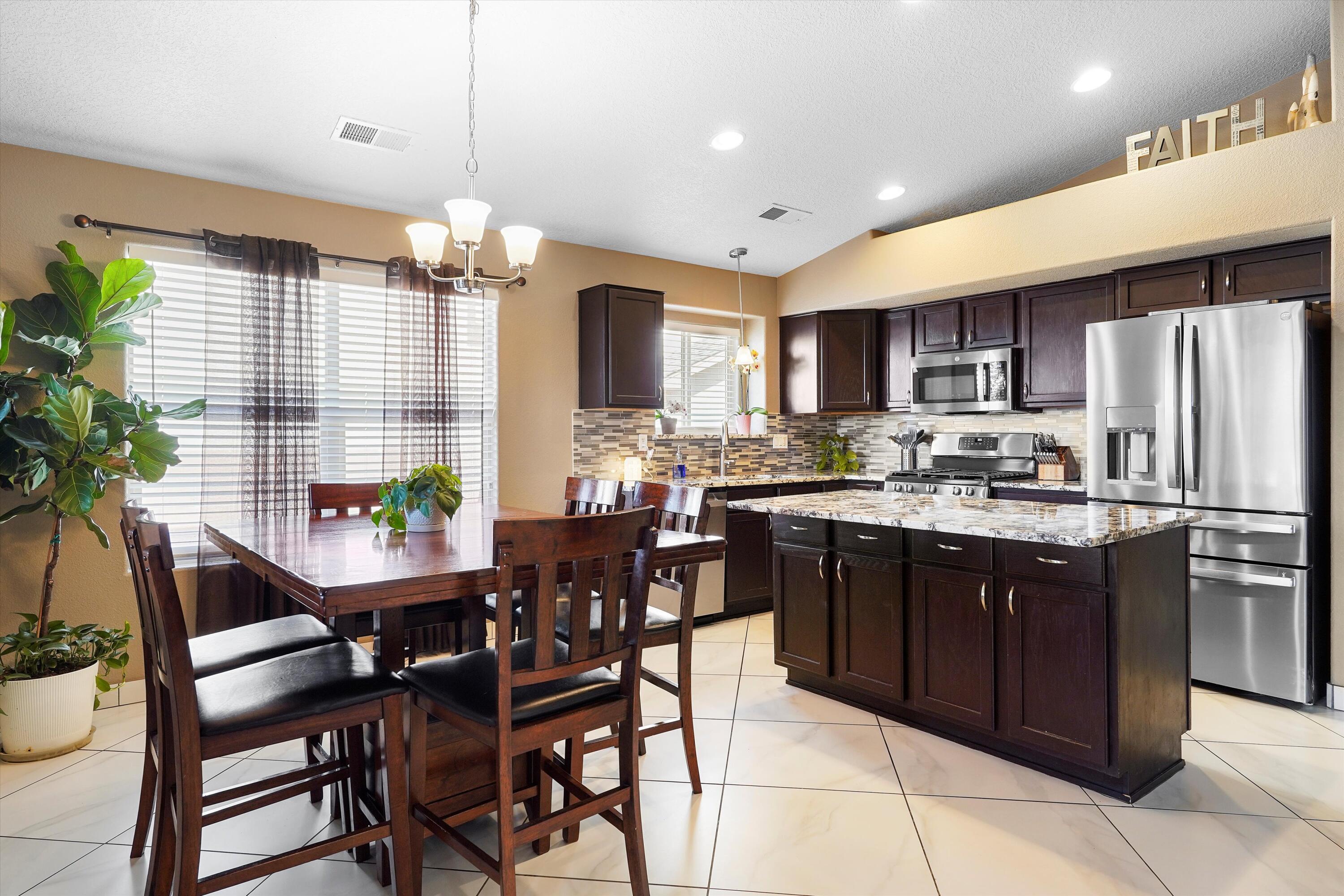 8031 CORN MOUNTAIN Place NW