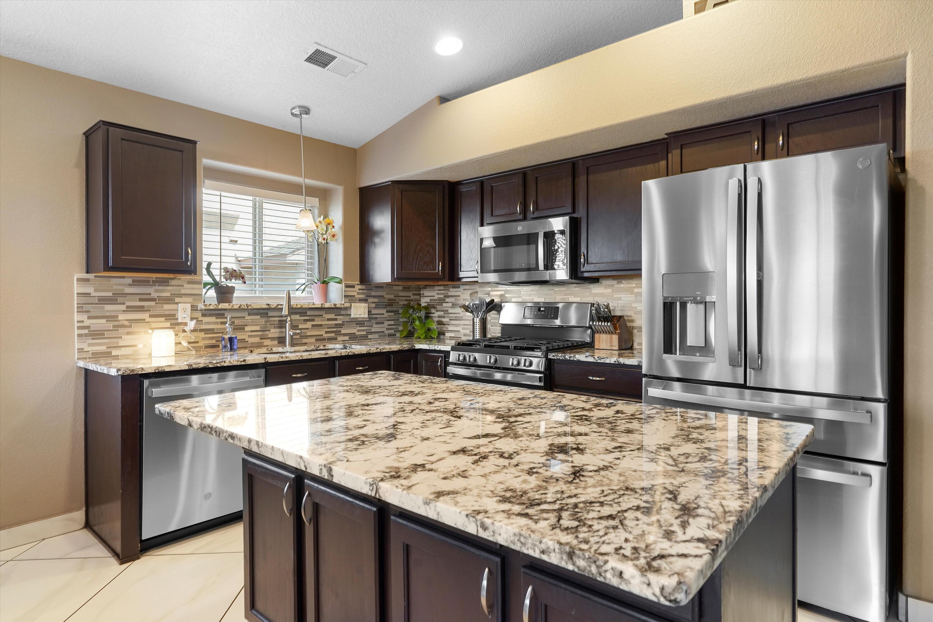 8031 CORN MOUNTAIN Place NW