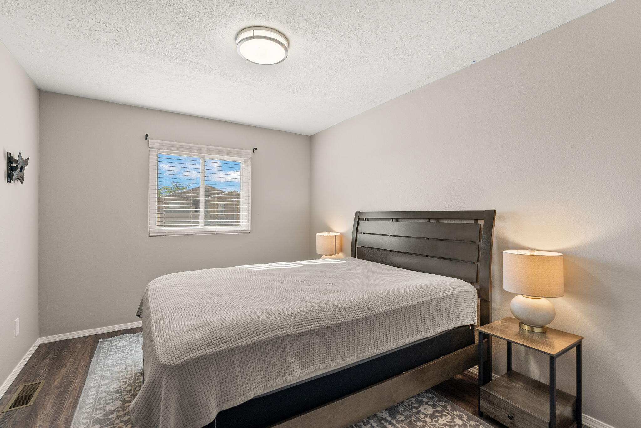 10904 SNOWBIRD Drive