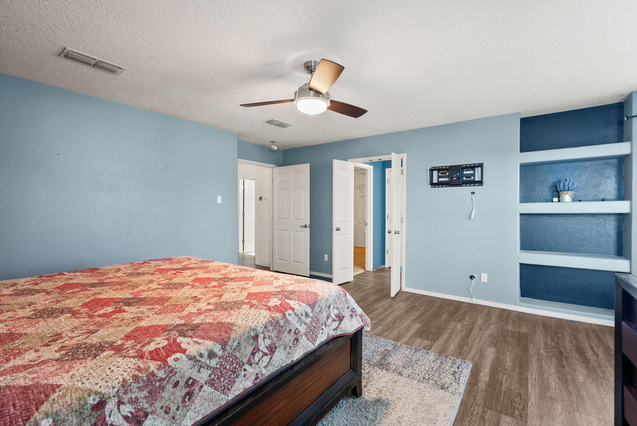 10904 SNOWBIRD Drive