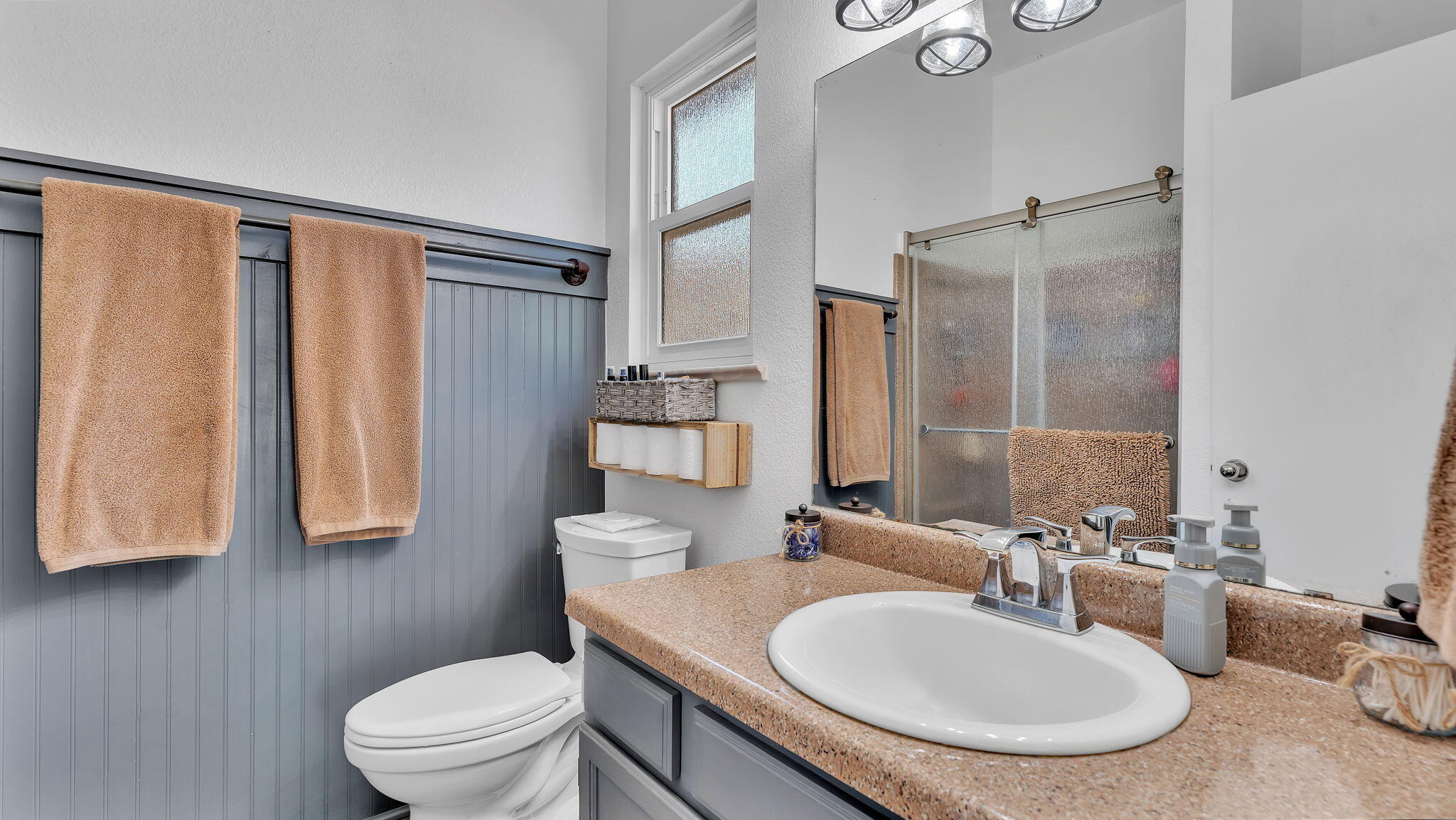 1093 CAMINO DEL REY Drive