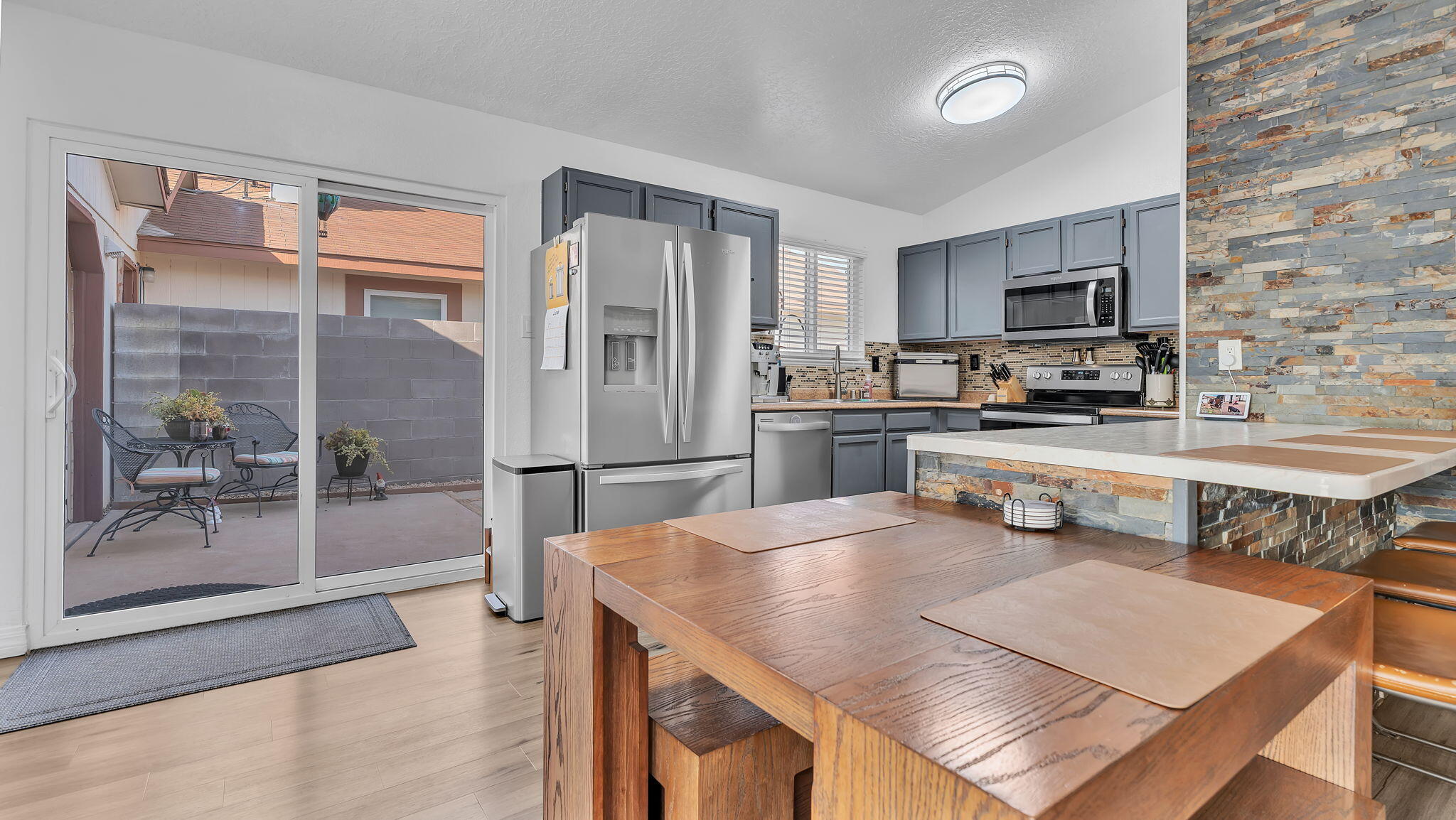 1093 CAMINO DEL REY Drive