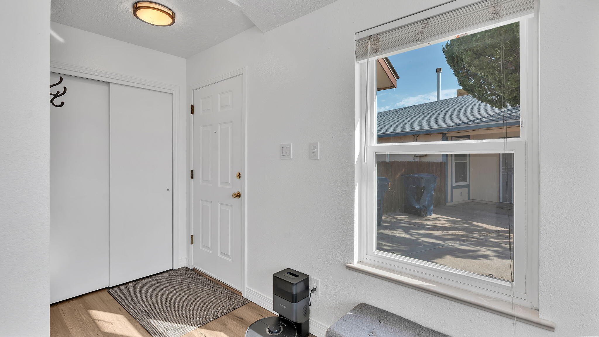 1093 CAMINO DEL REY Drive