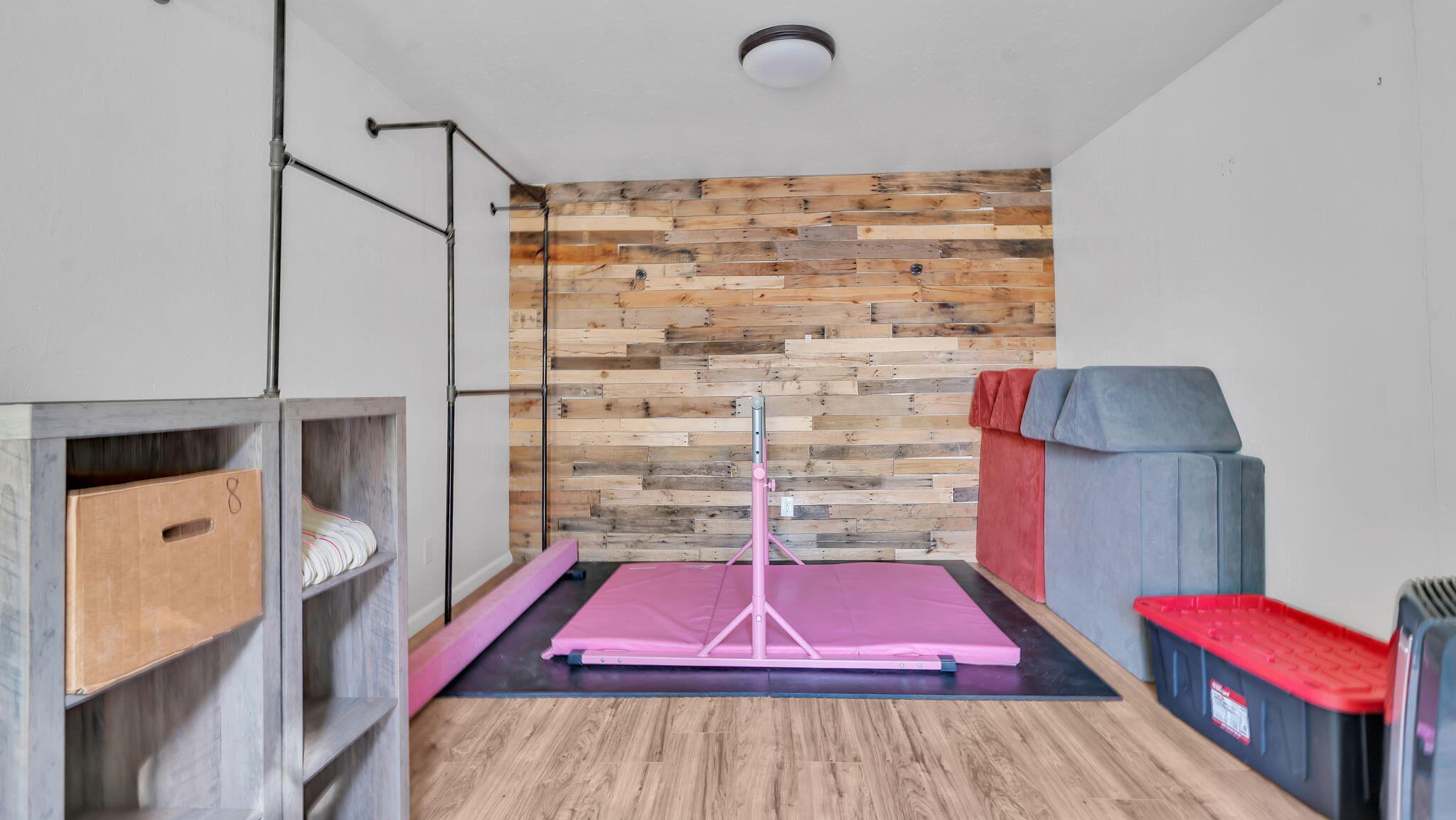 1093 CAMINO DEL REY Drive