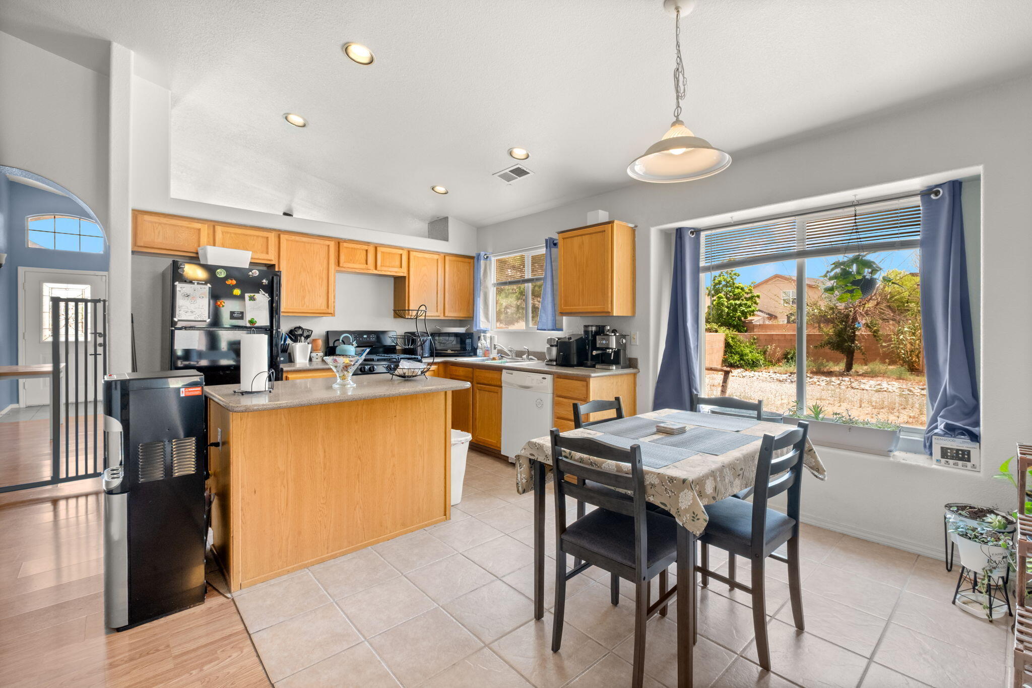 509 SUNNY MEADOWS Drive NE