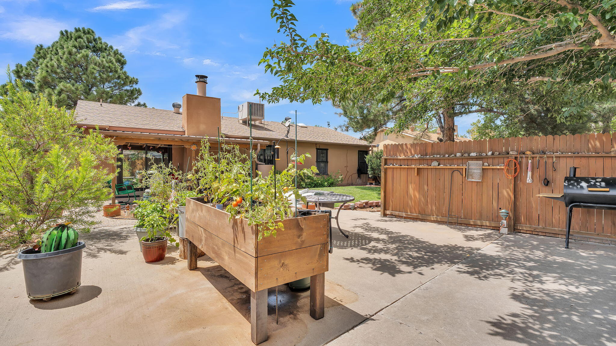 616 PARKSIDE Place SE