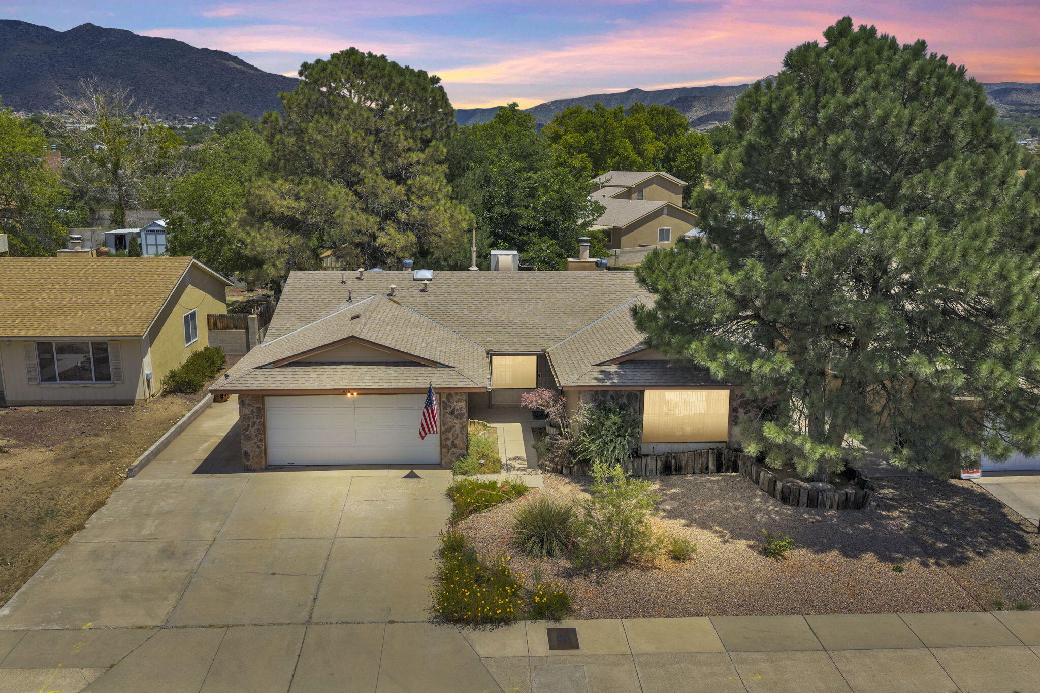 616 PARKSIDE Place SE