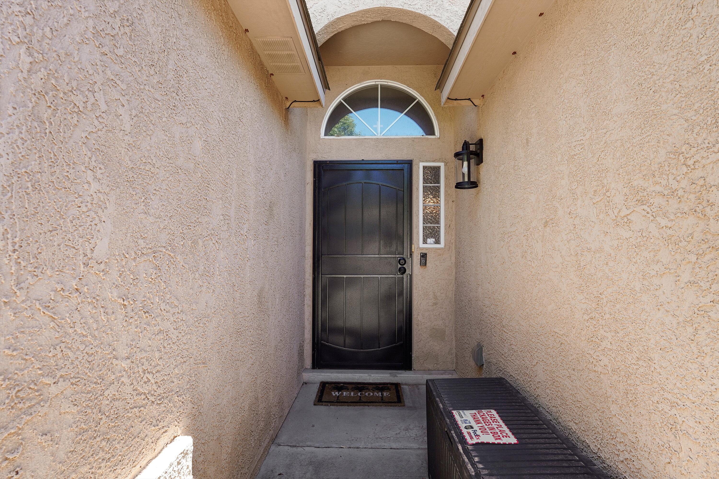 512 PLAYFUL MEADOWS Drive NE