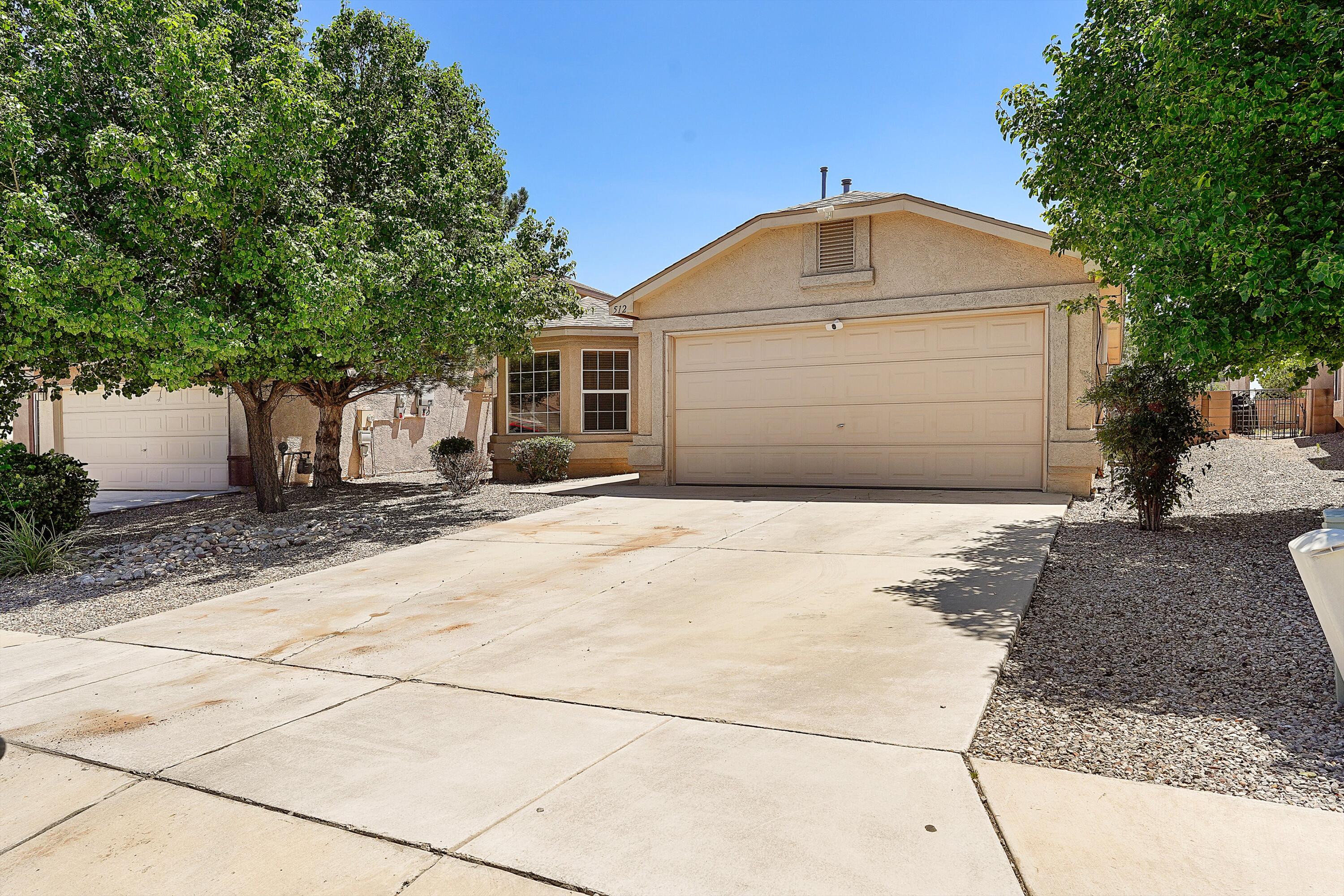 512 PLAYFUL MEADOWS Drive NE