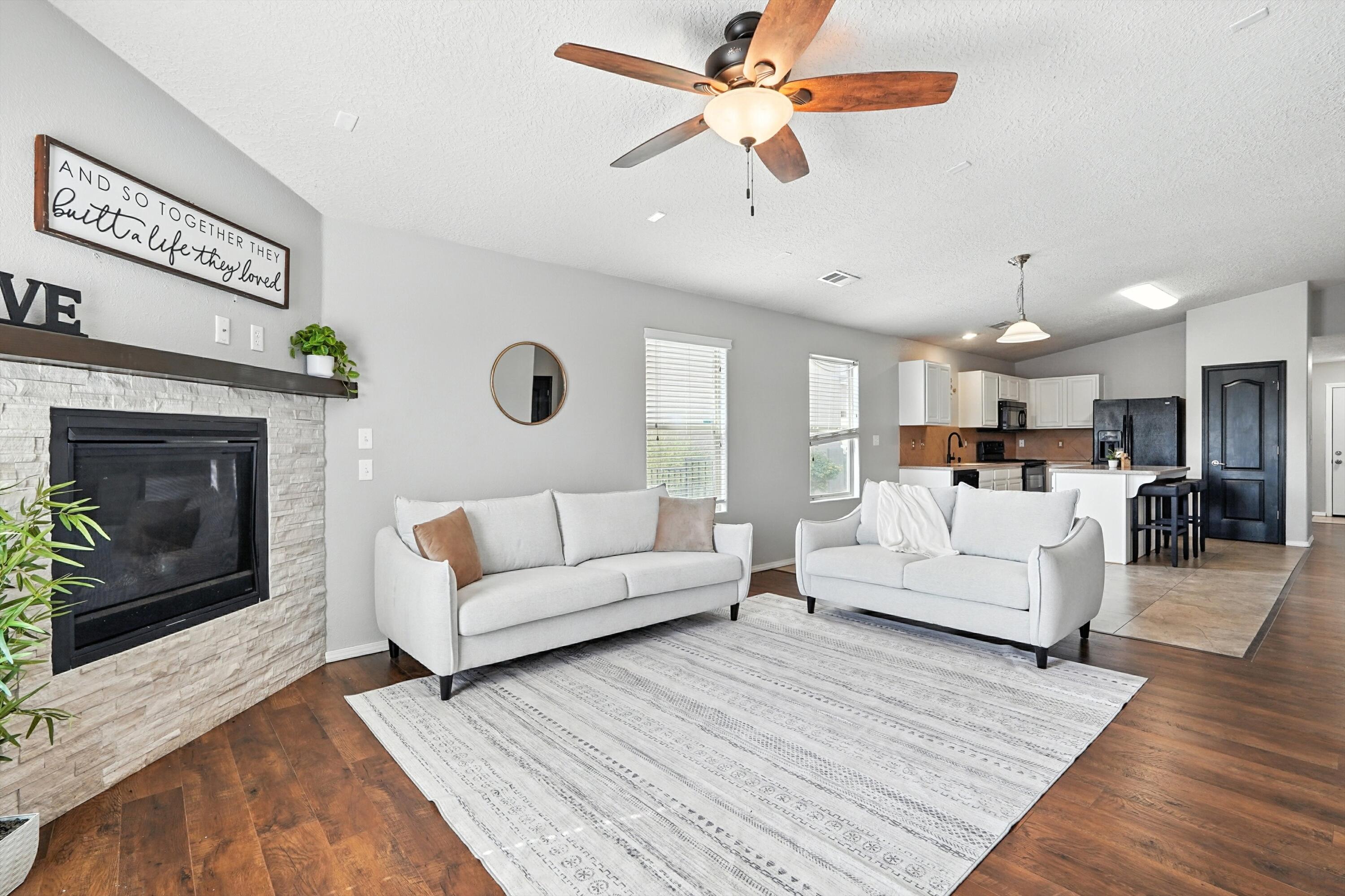 750 CREEKSIDE Avenue SW