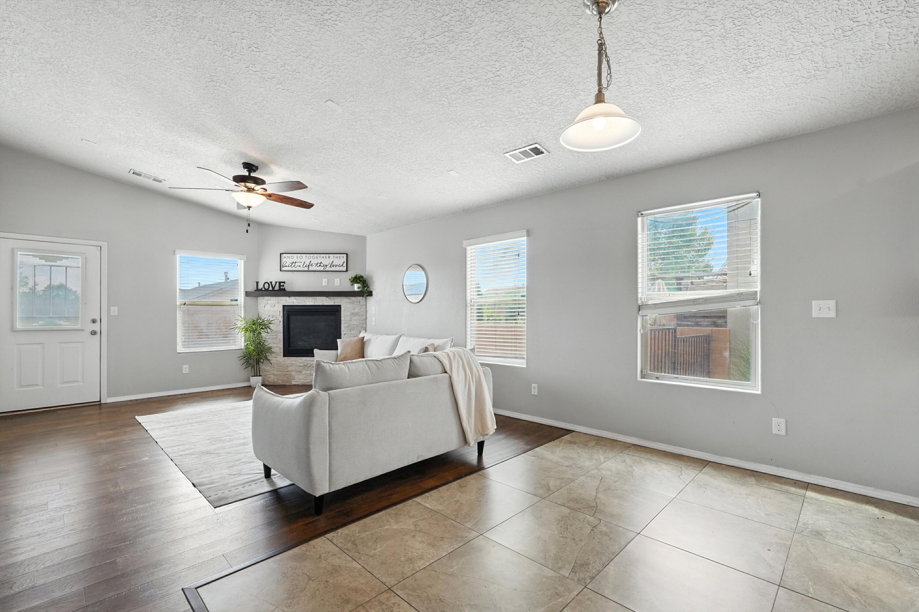 750 CREEKSIDE Avenue SW