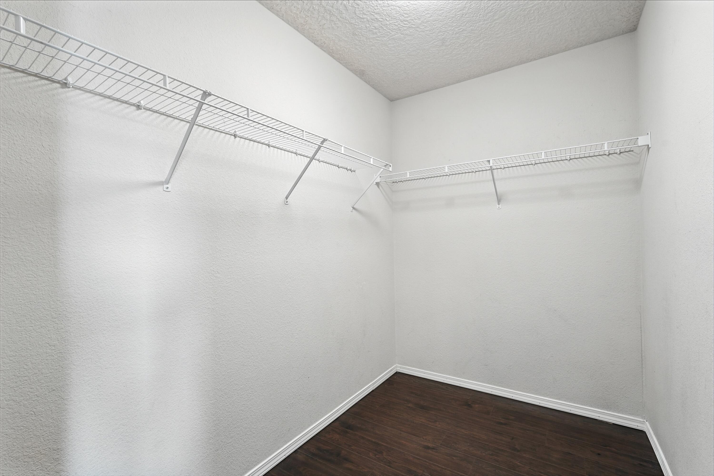 750 CREEKSIDE Avenue SW