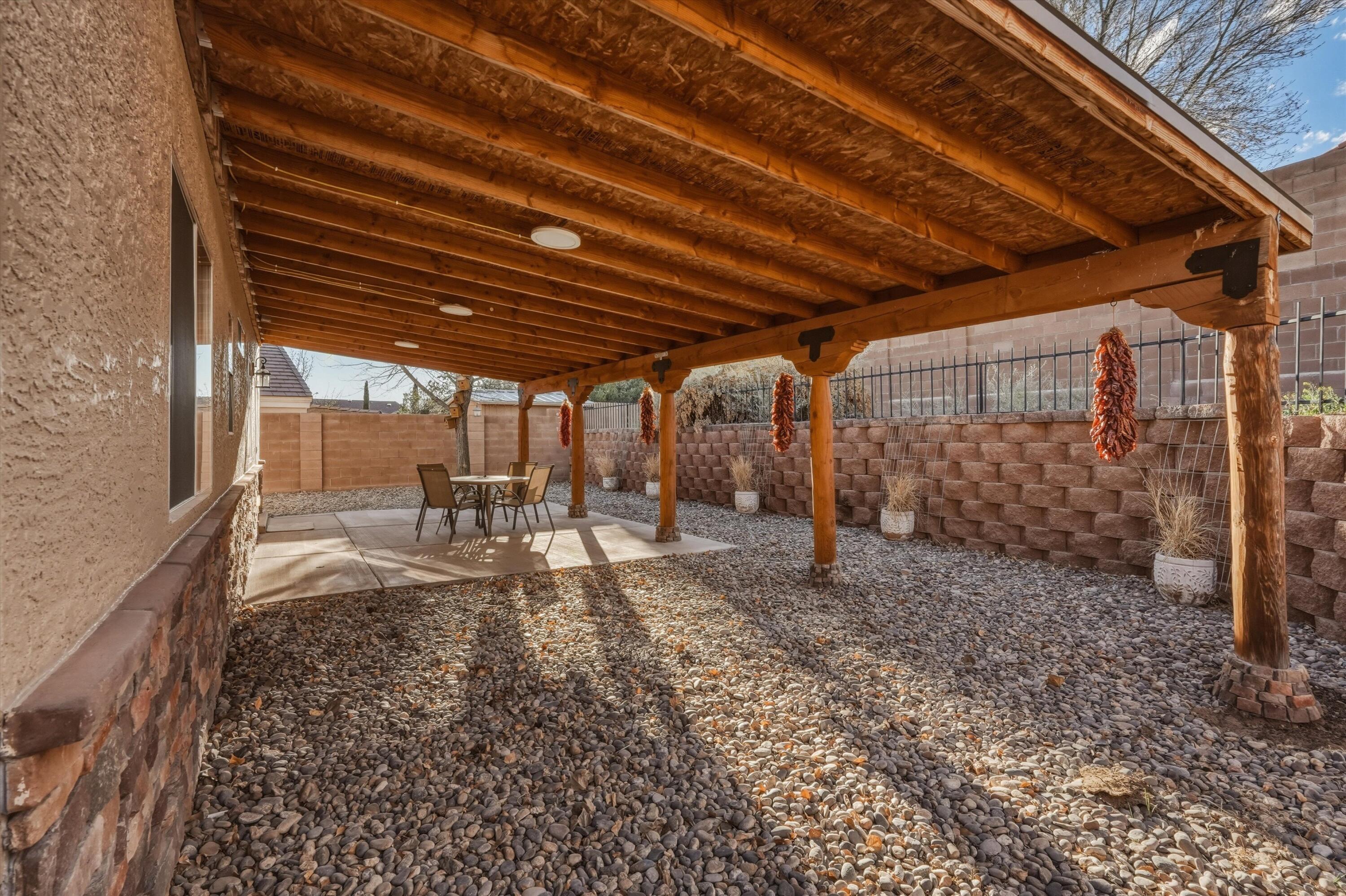 5405 CABALLO Court NE