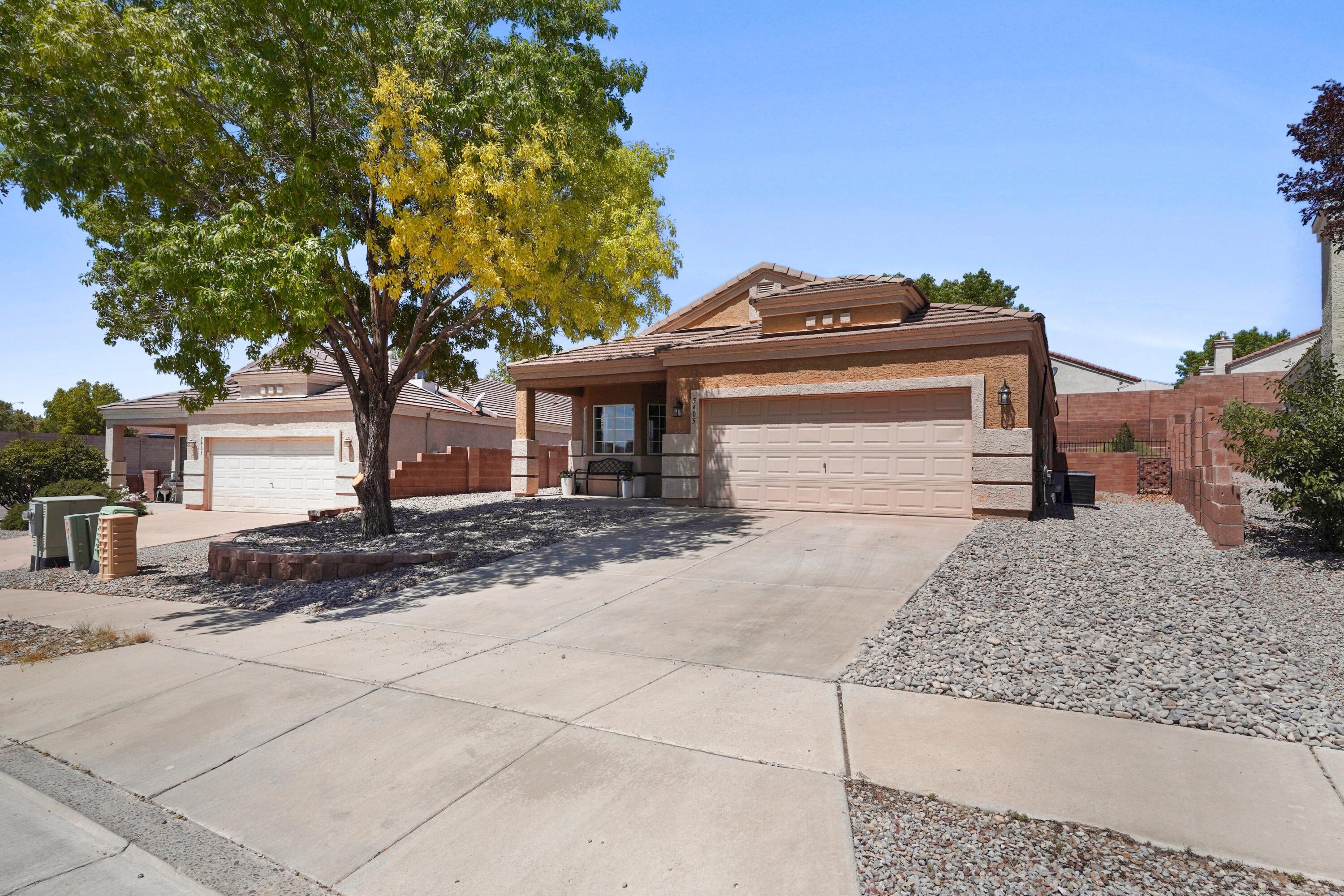 5405 CABALLO Court NE