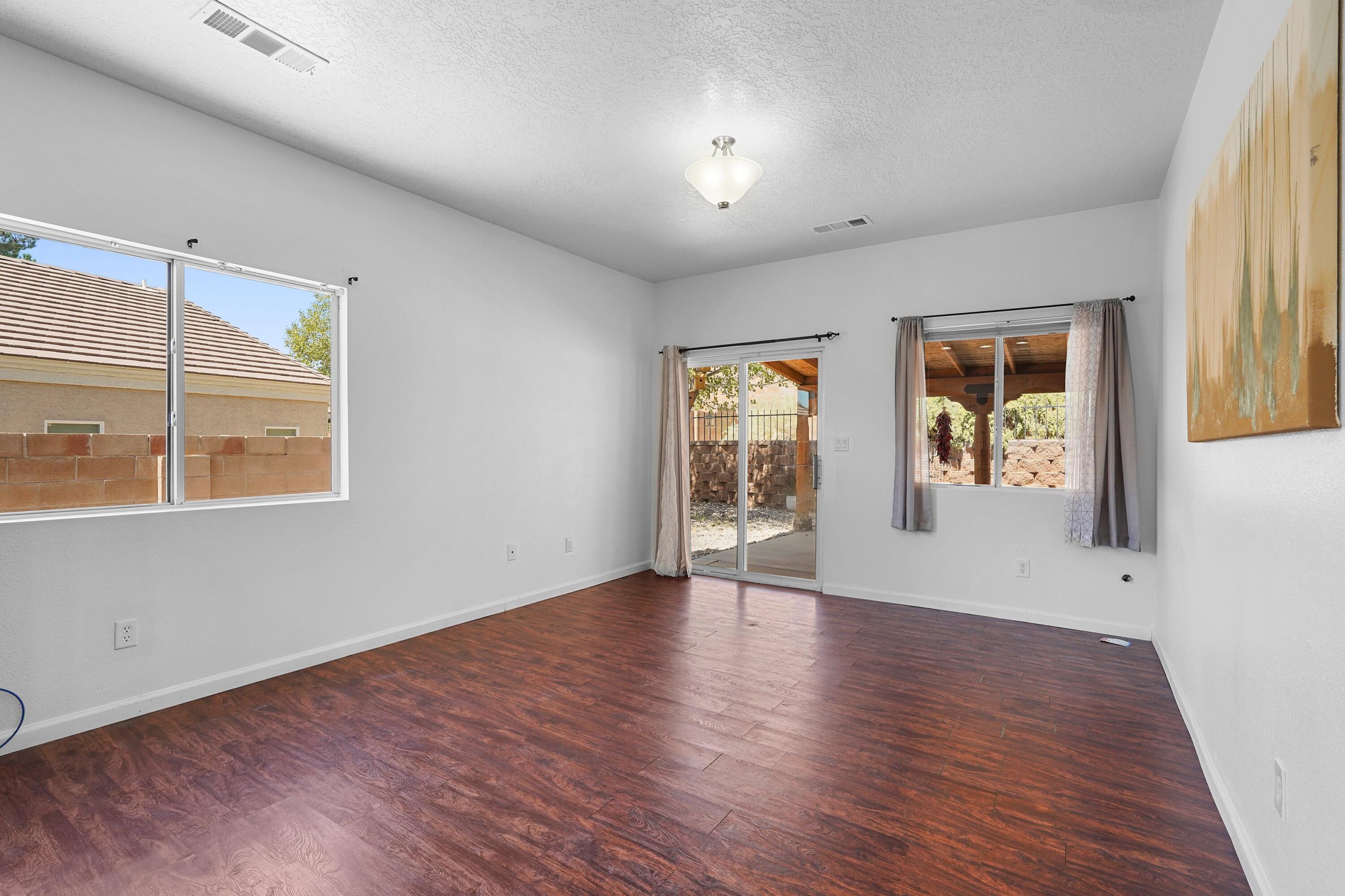 5405 CABALLO Court NE