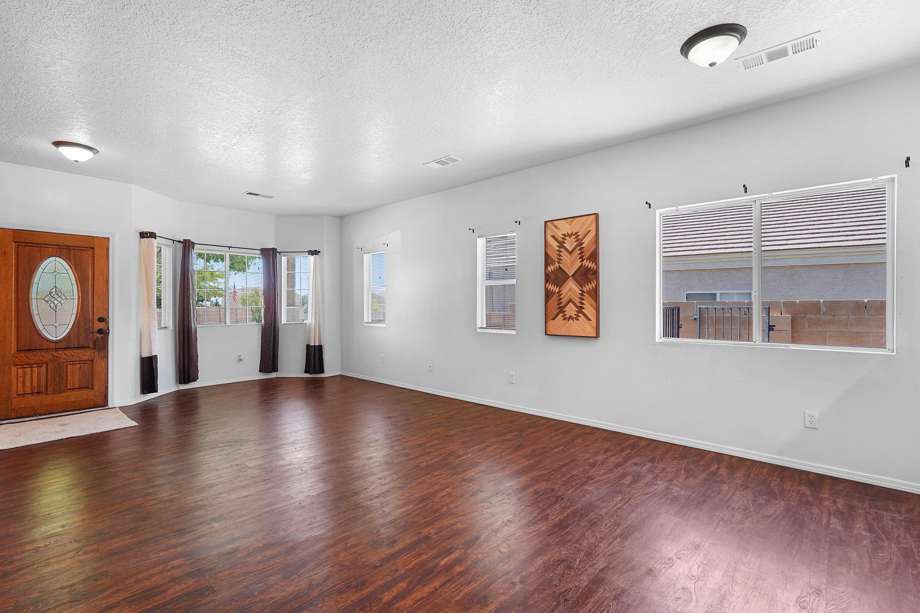 5405 CABALLO Court NE