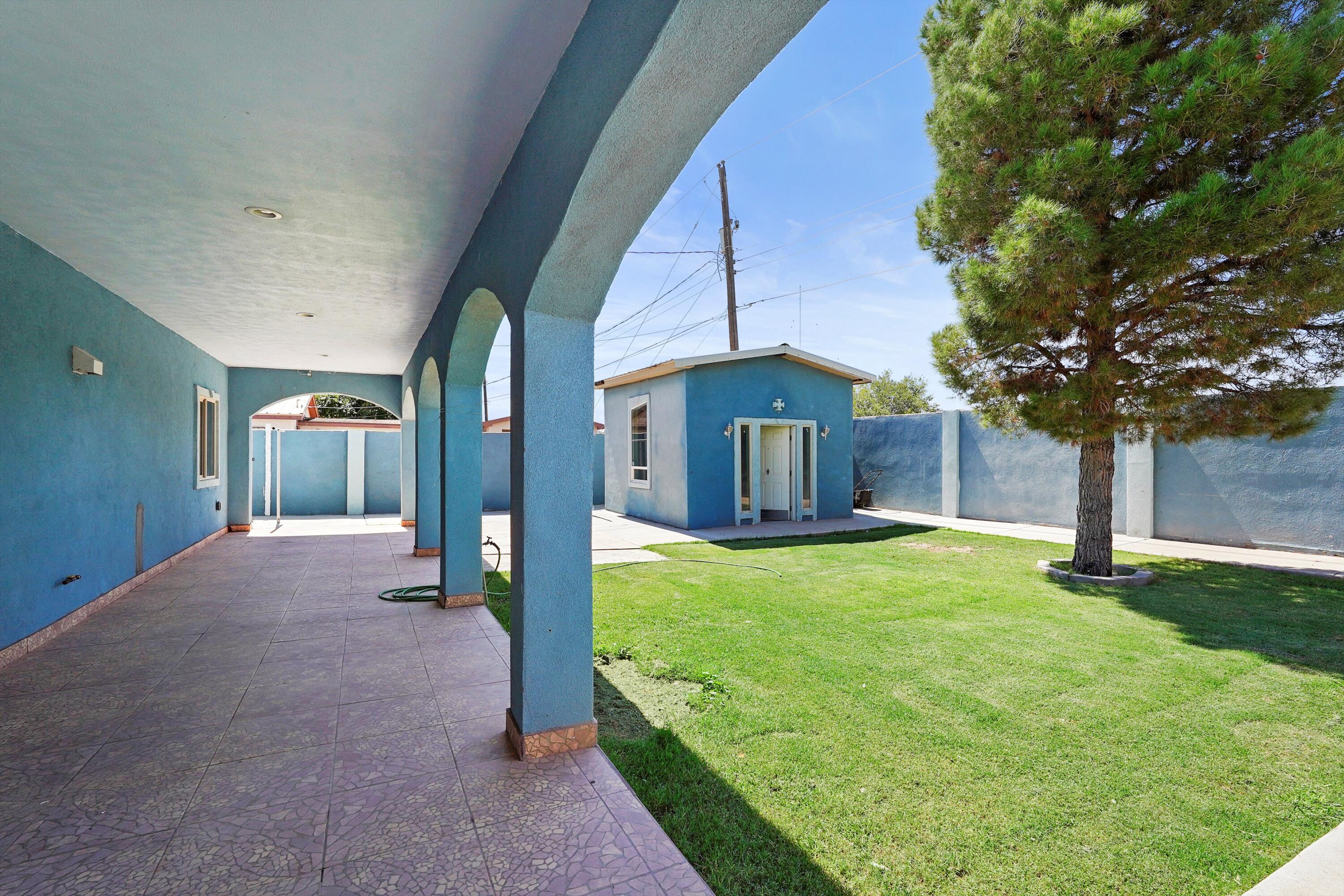 4519 W GLEN Drive SW