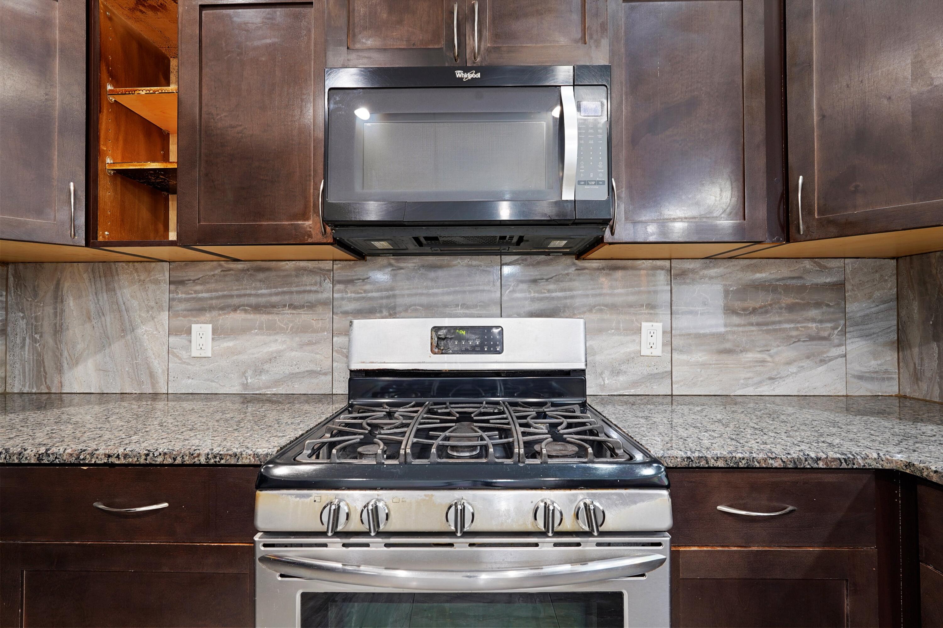 4519 W GLEN Drive SW