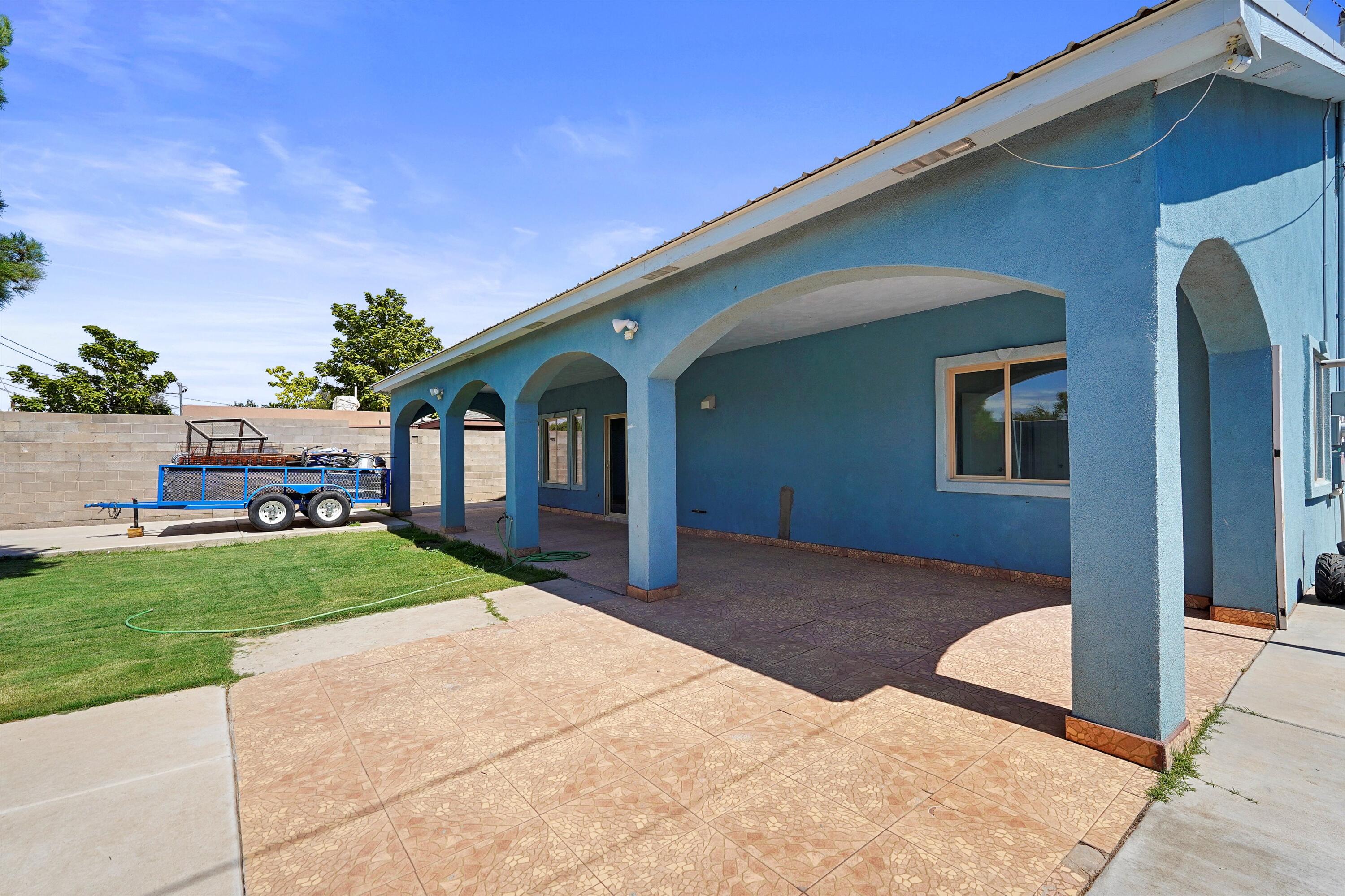 4519 W GLEN Drive SW