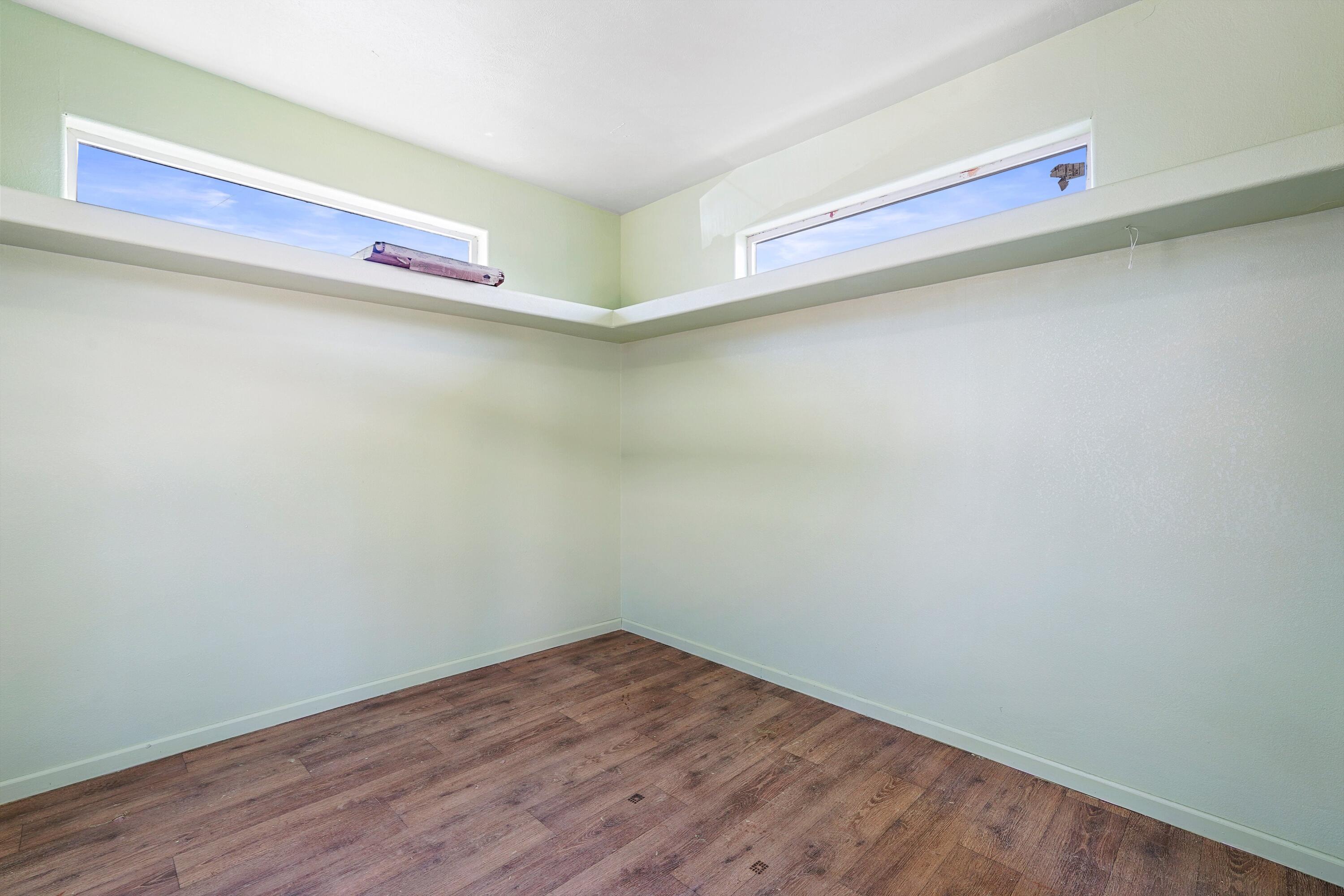 4519 W GLEN Drive SW