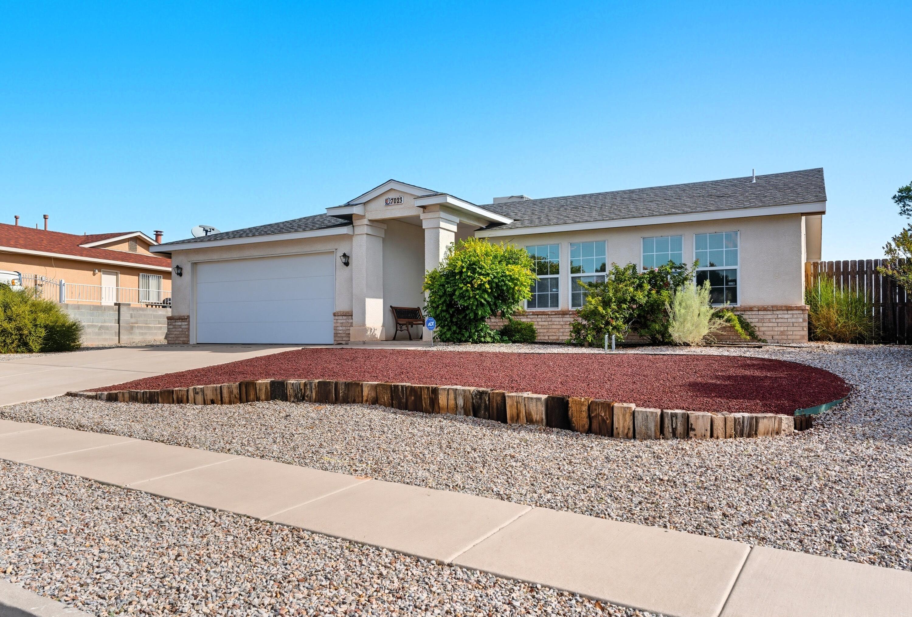 7023 CLARK HILLS Drive NE