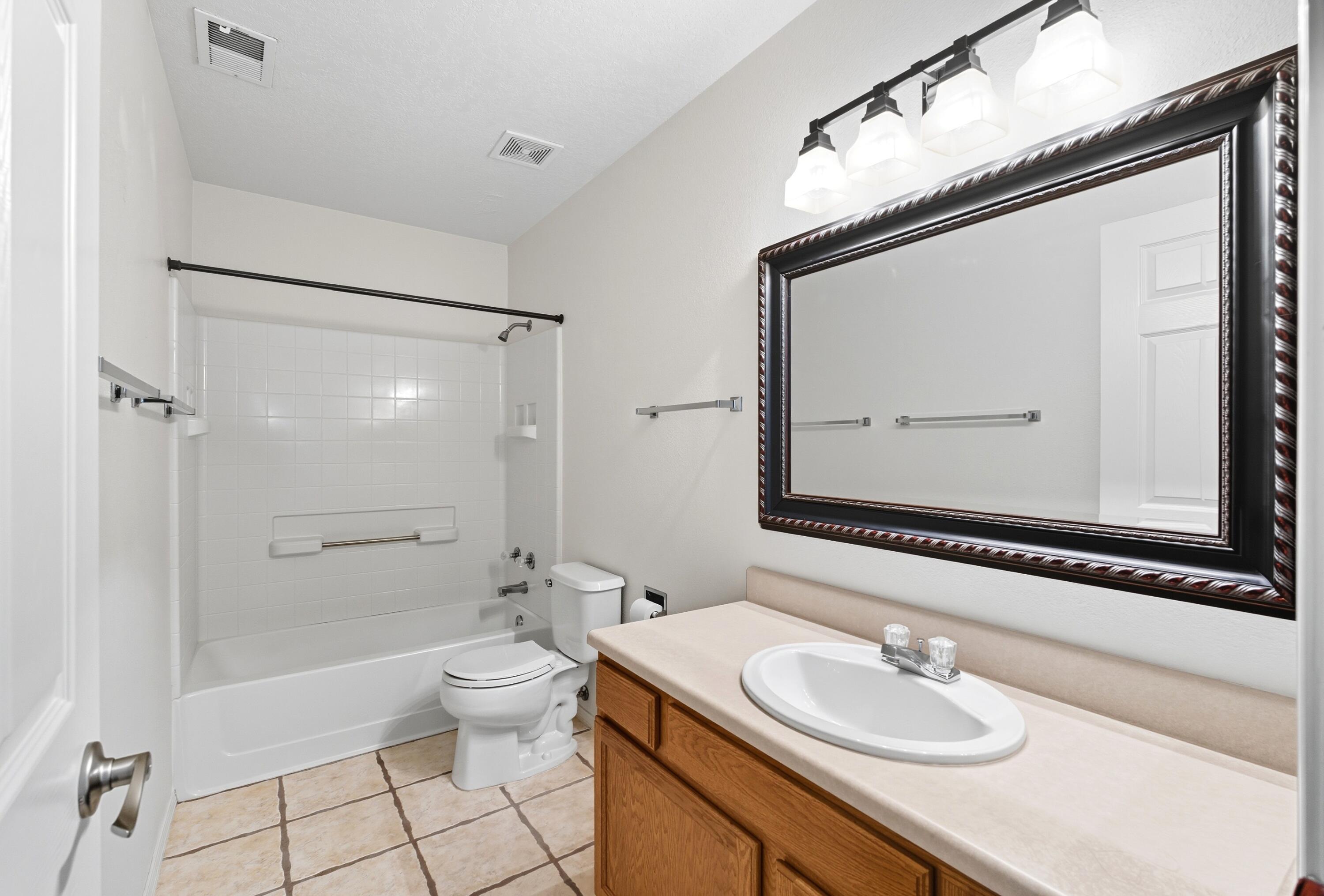 7023 CLARK HILLS Drive NE