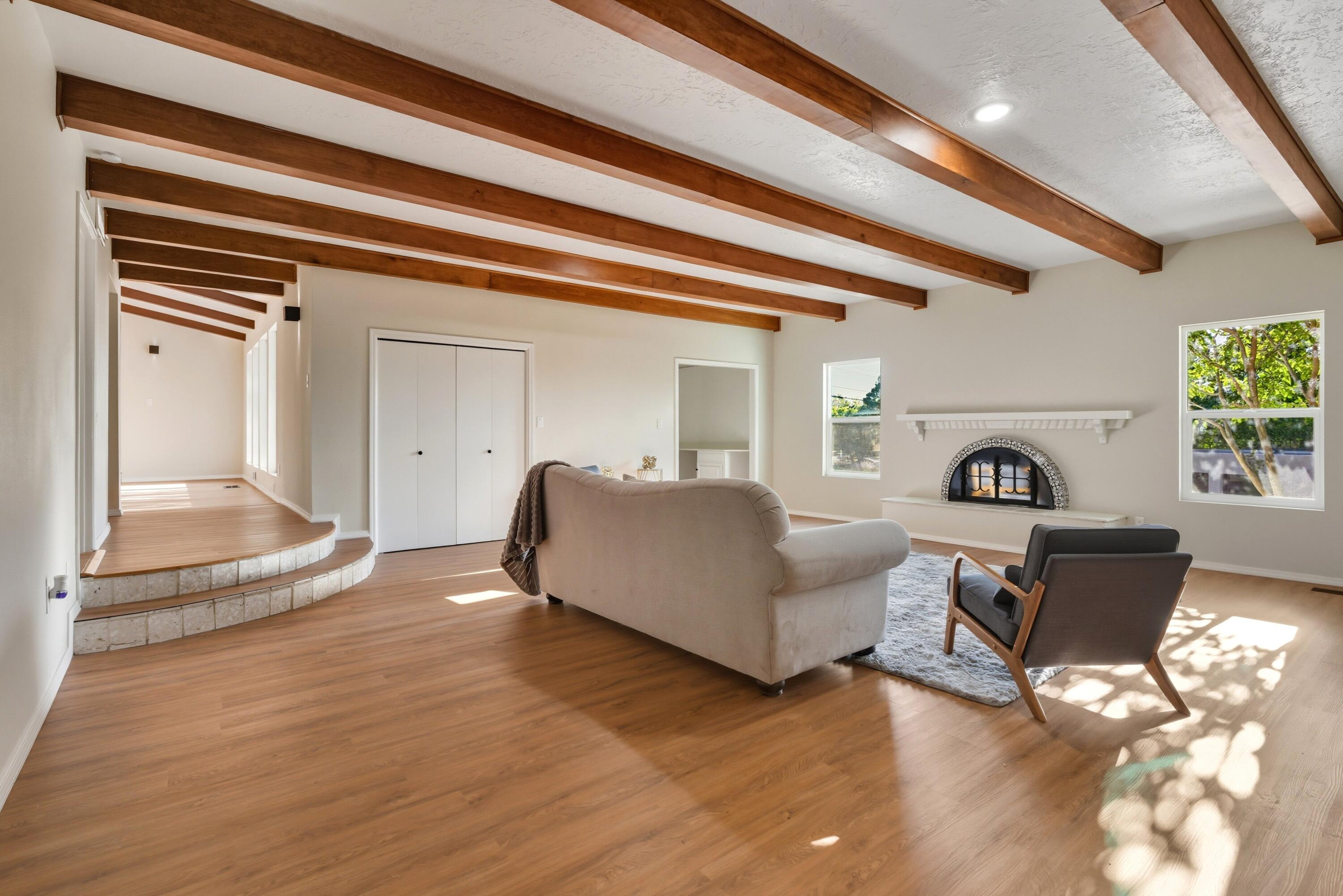 1312 STAGECOACH Lane SE