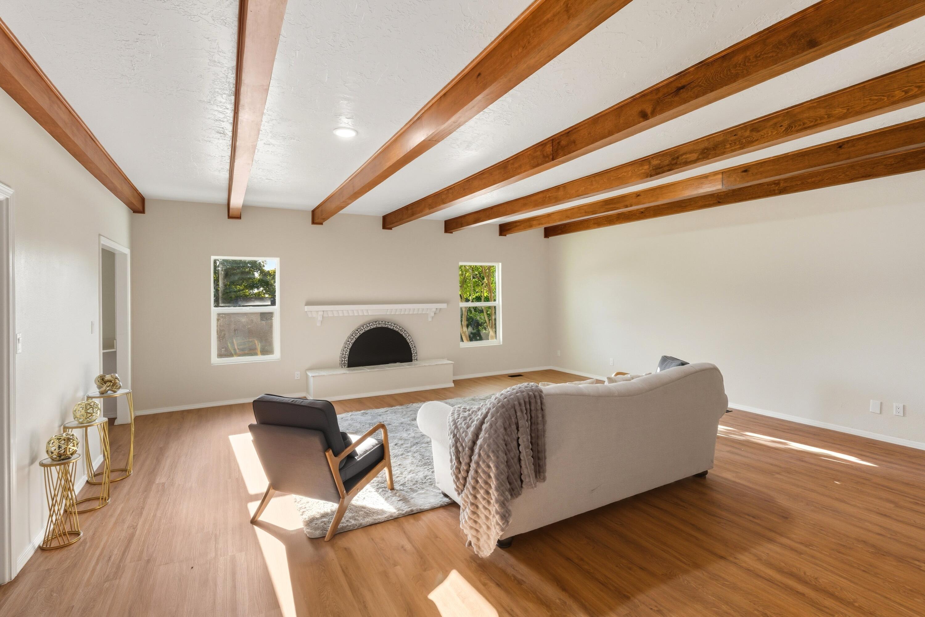 1312 STAGECOACH Lane SE