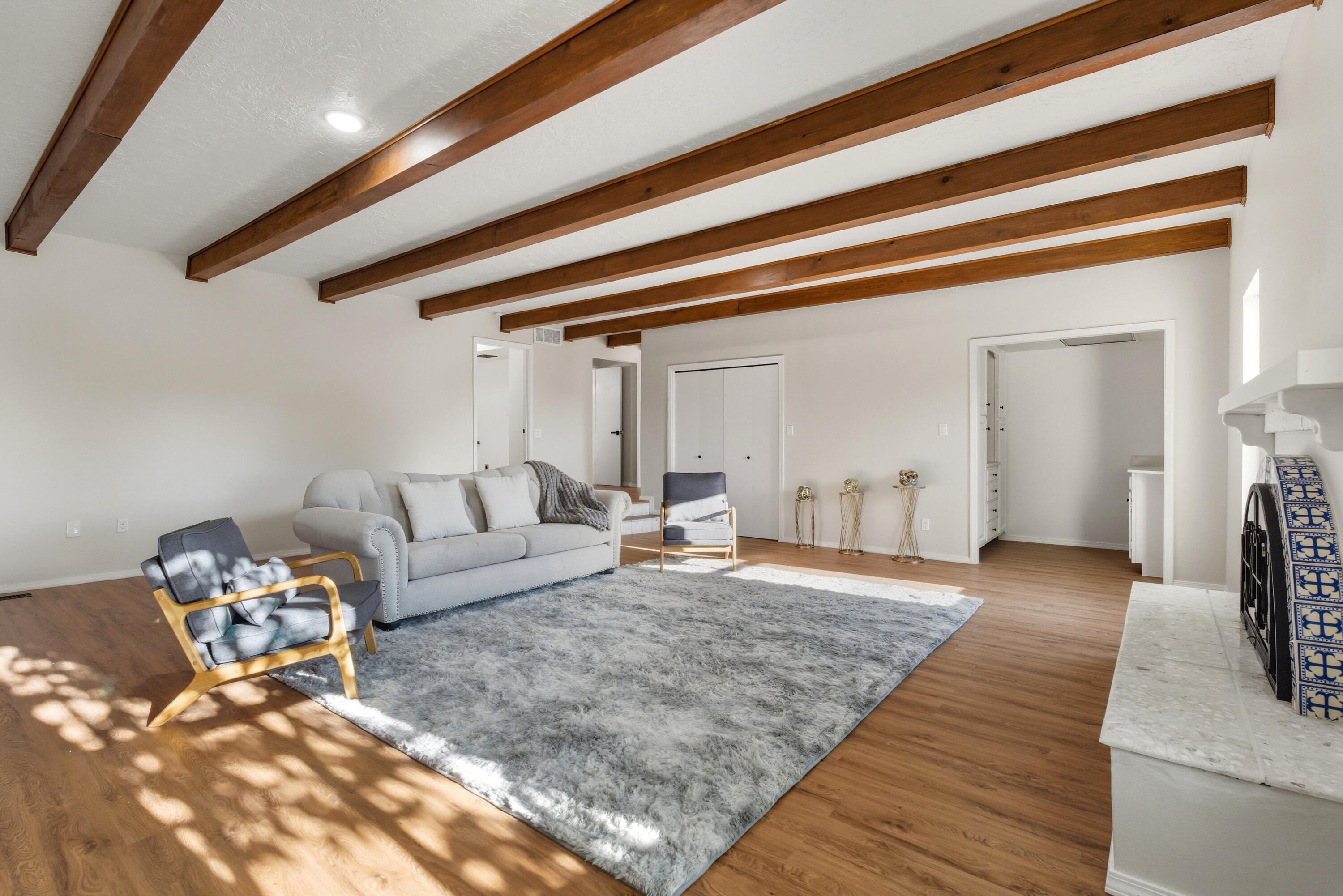 1312 STAGECOACH Lane SE