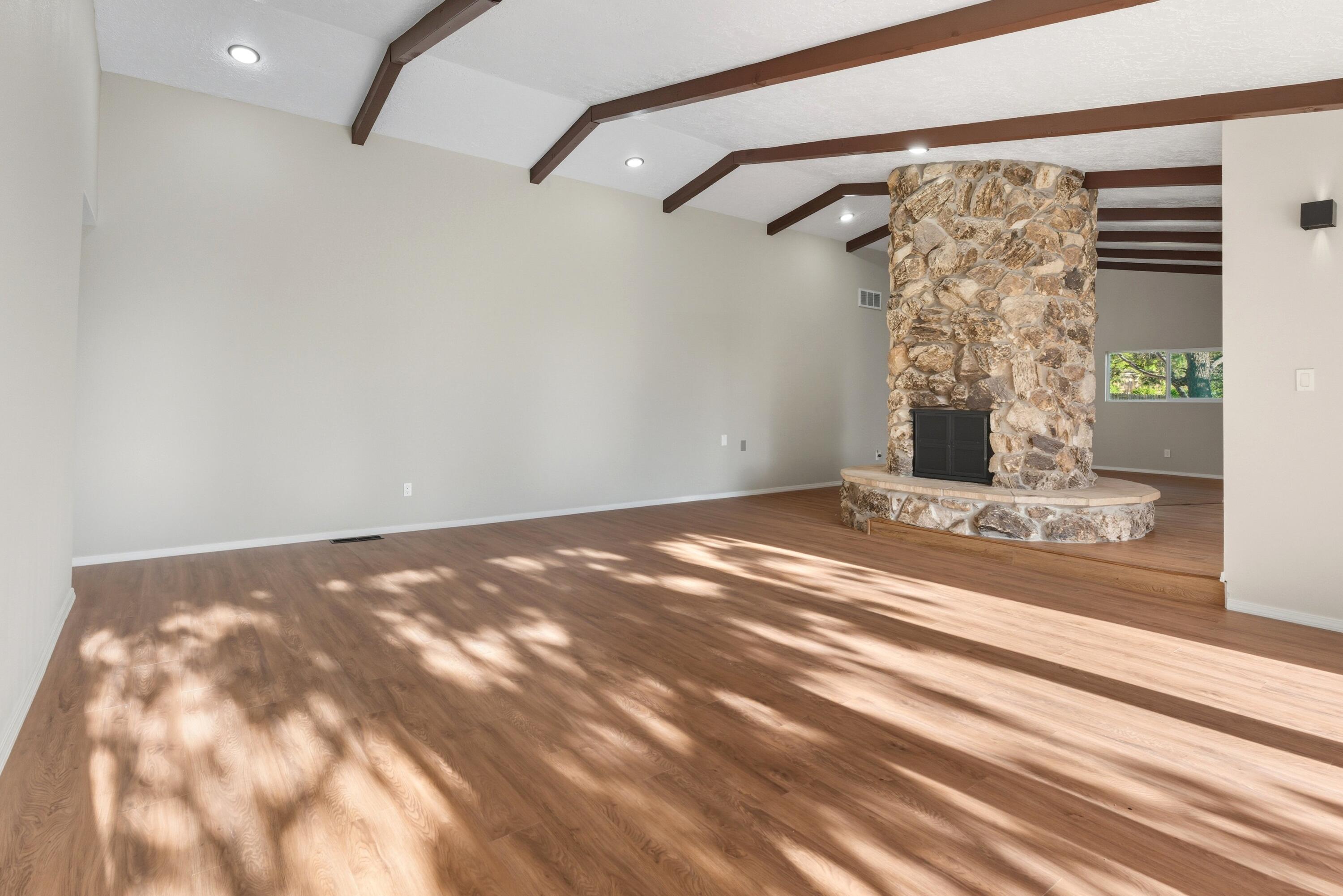 1312 STAGECOACH Lane SE