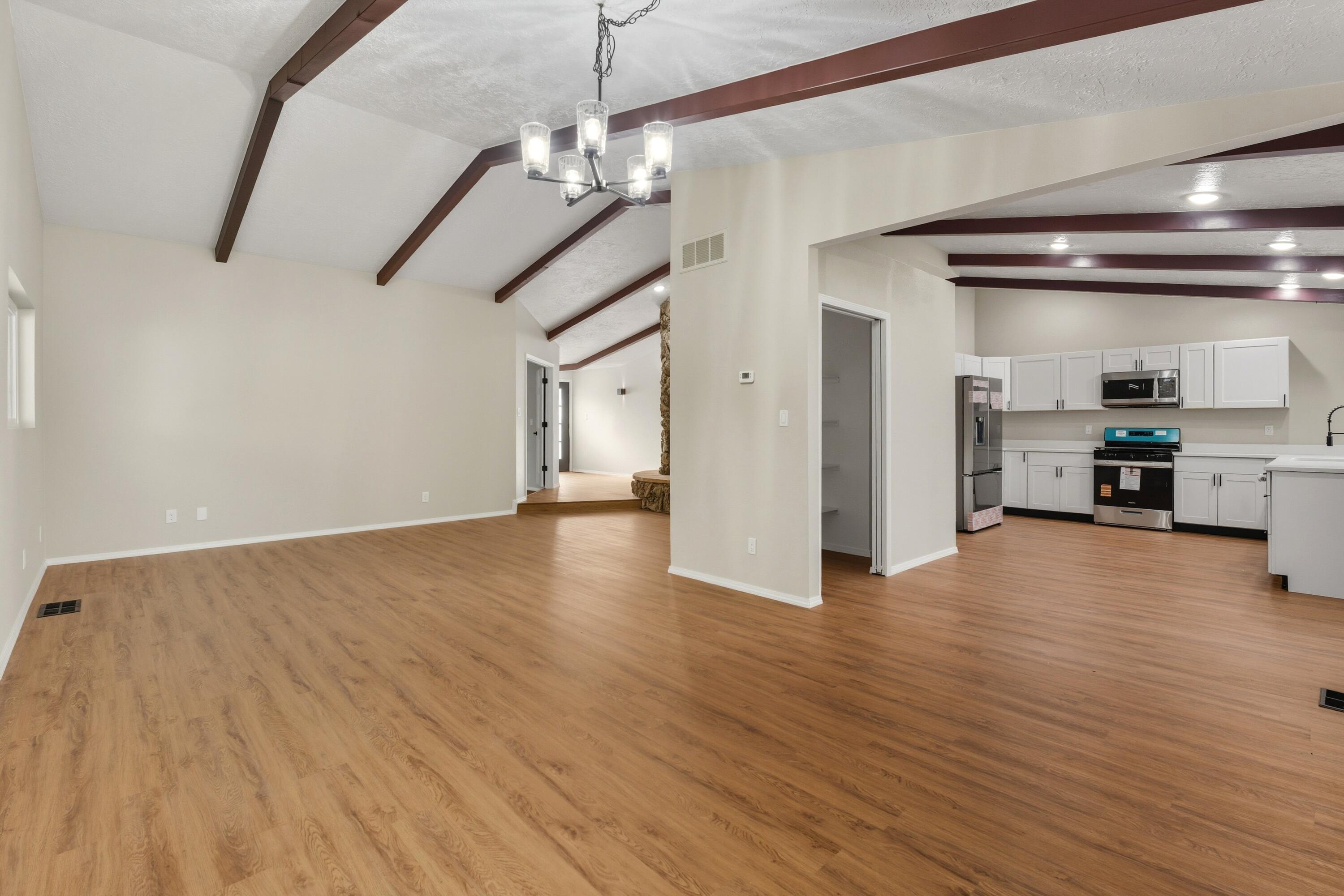 1312 STAGECOACH Lane SE